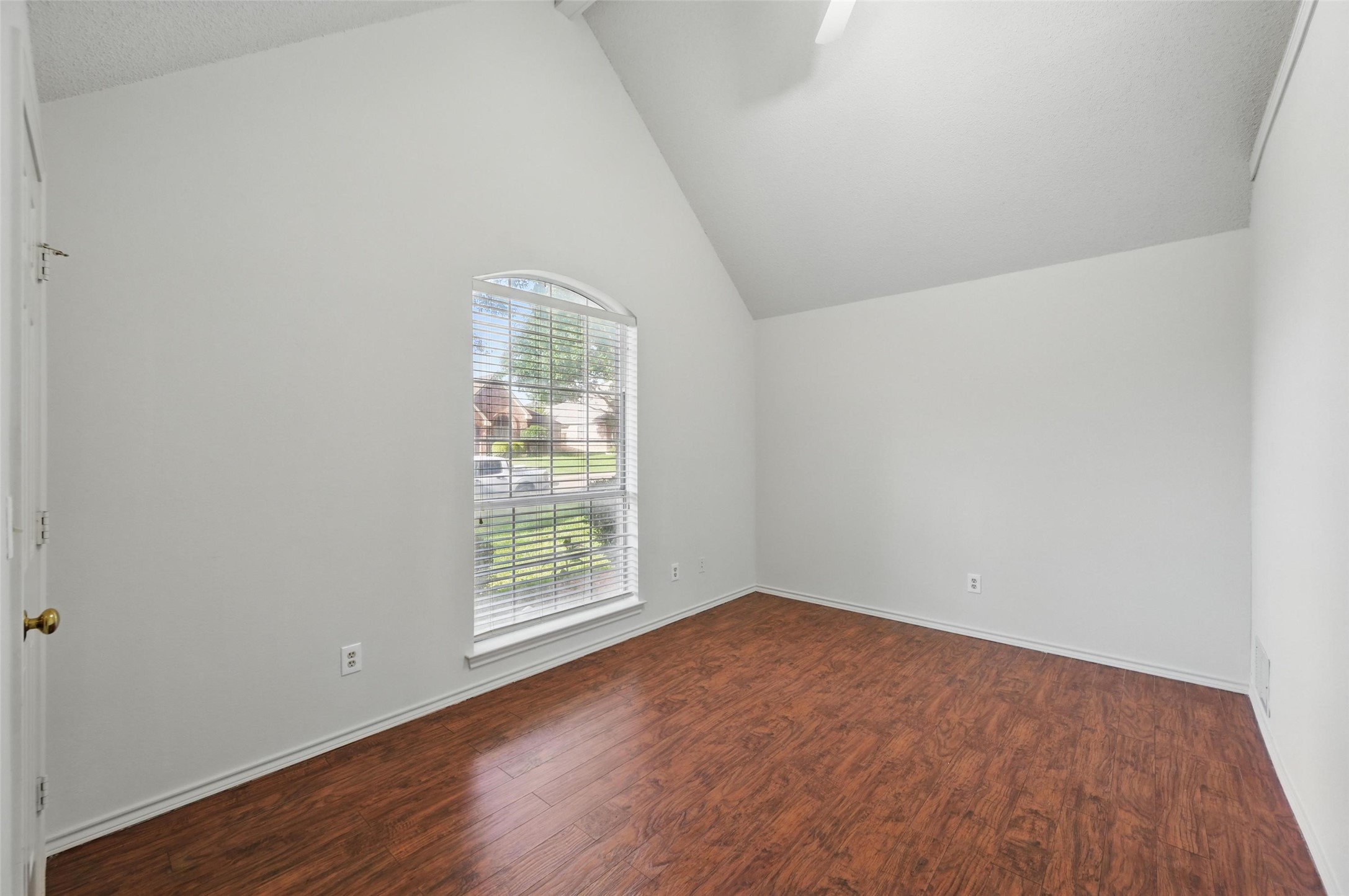 1521 Treeline Drive