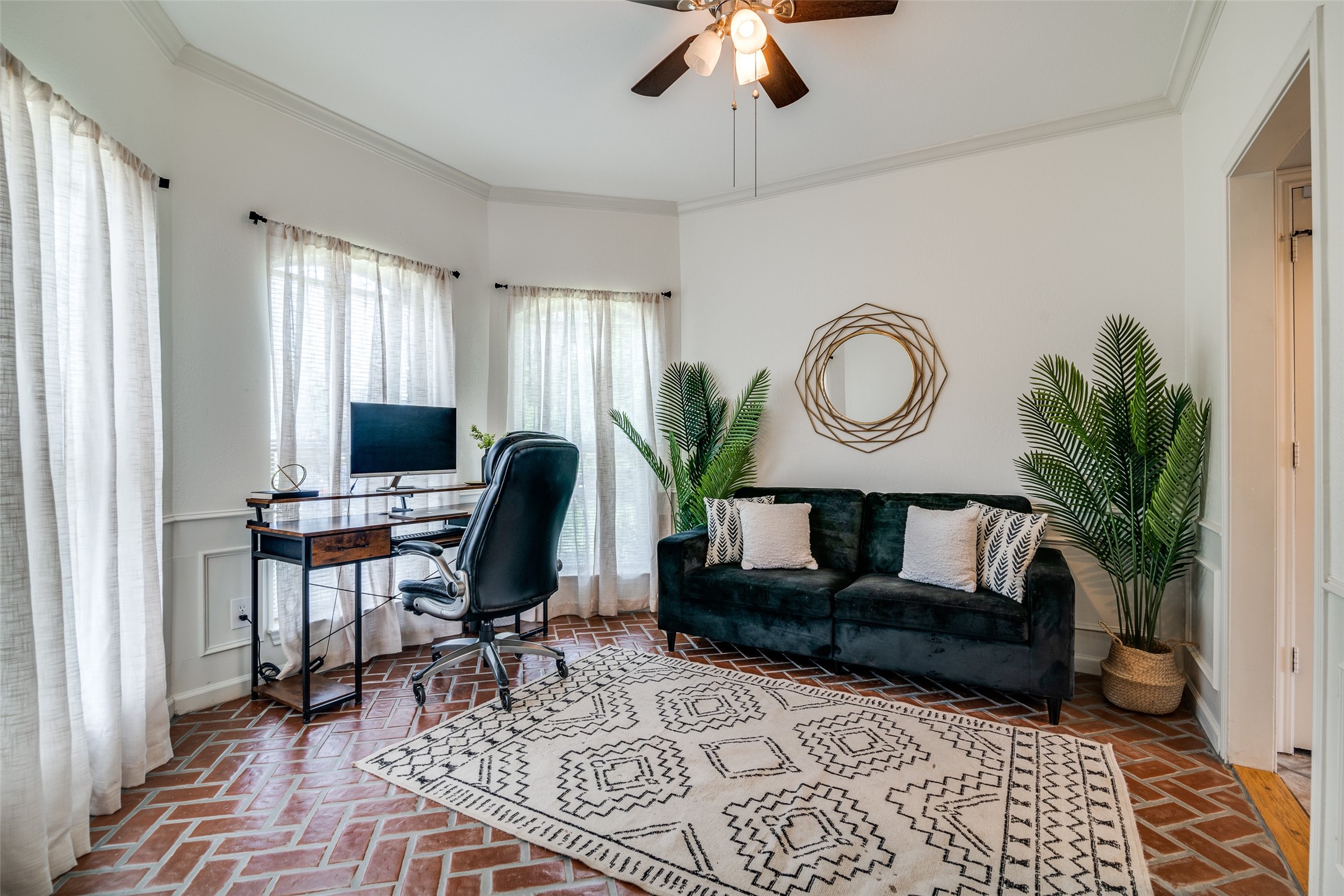 503 Rustic Circle