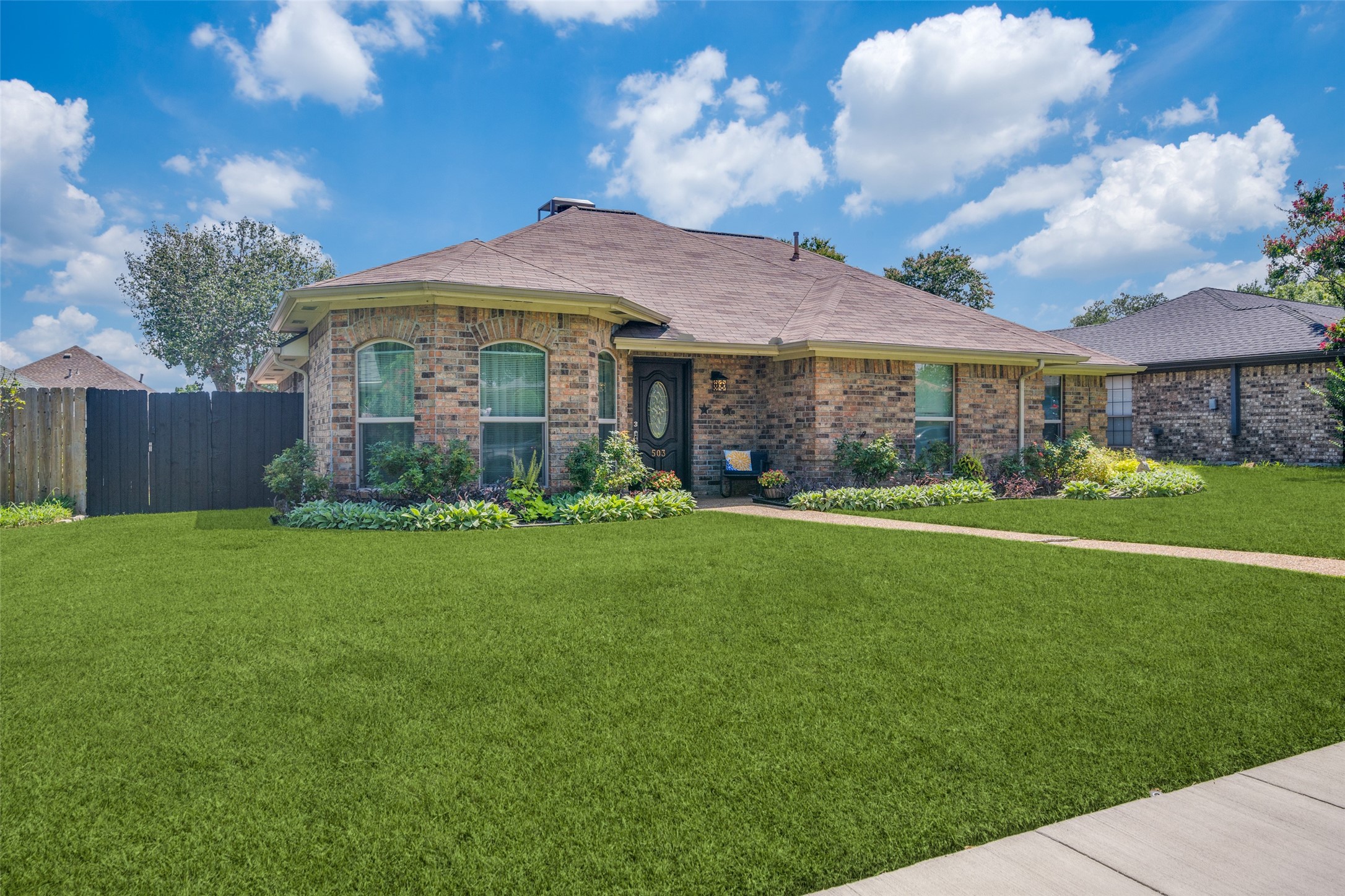 503 Rustic Circle