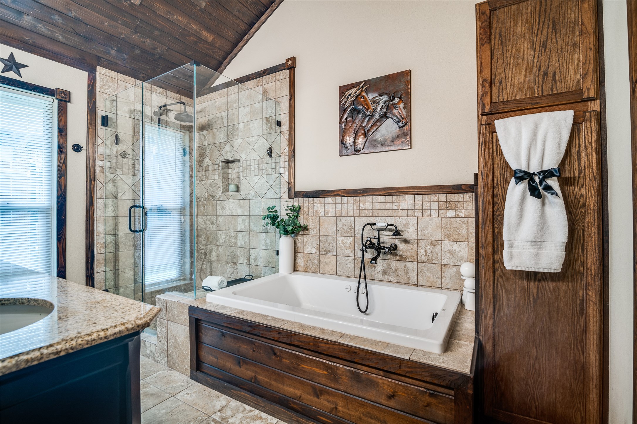 503 Rustic Circle