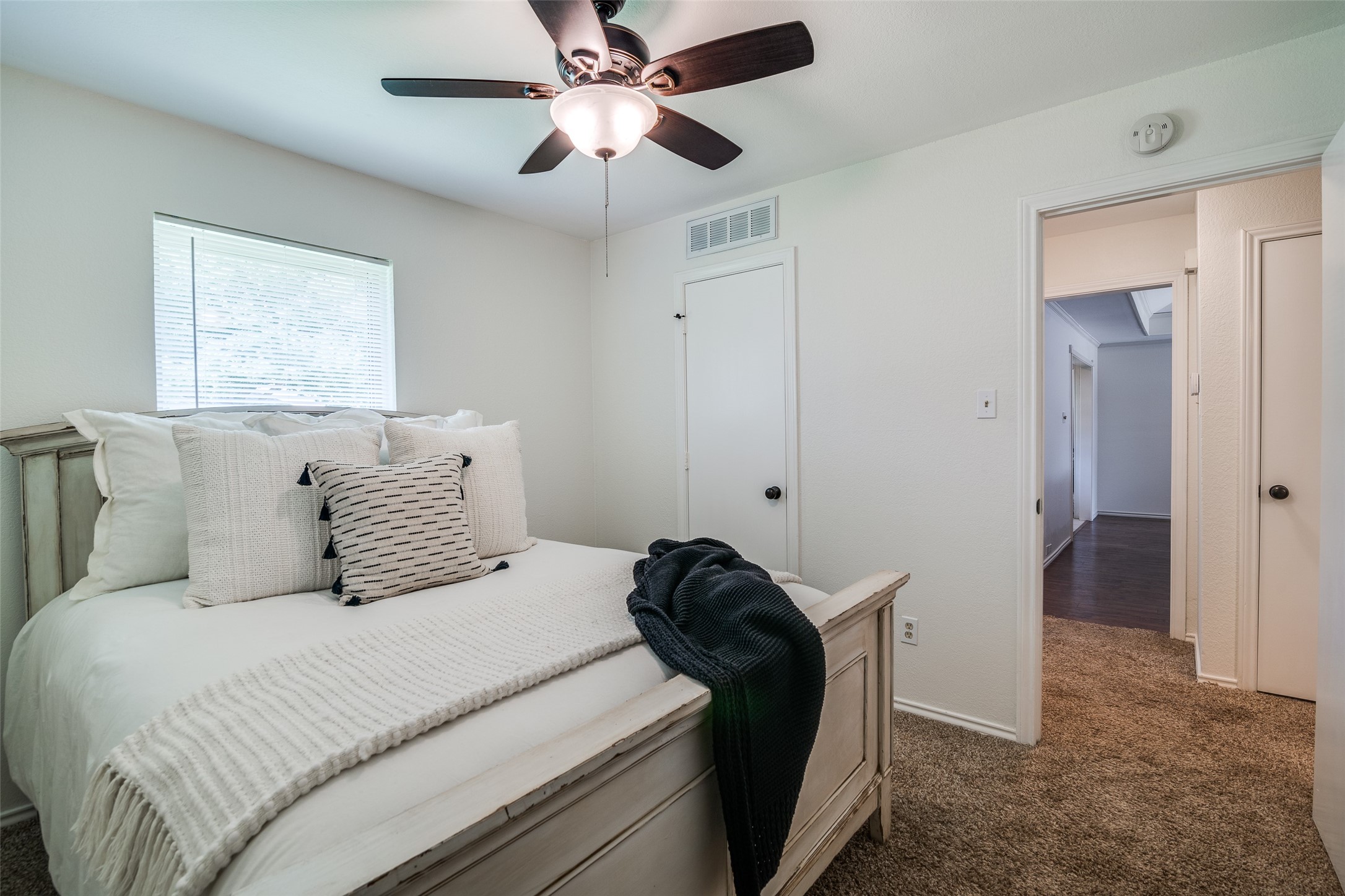 503 Rustic Circle