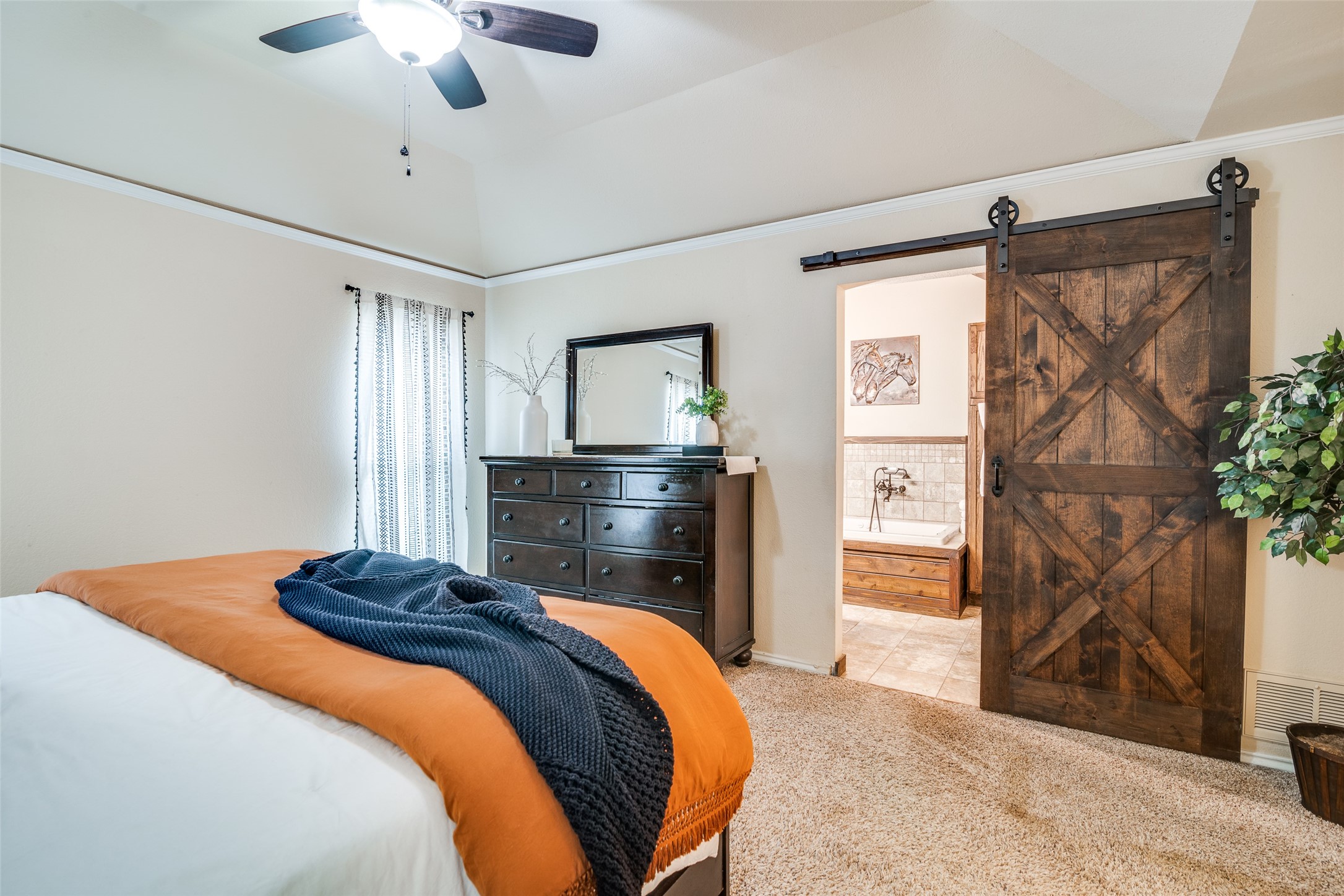503 Rustic Circle