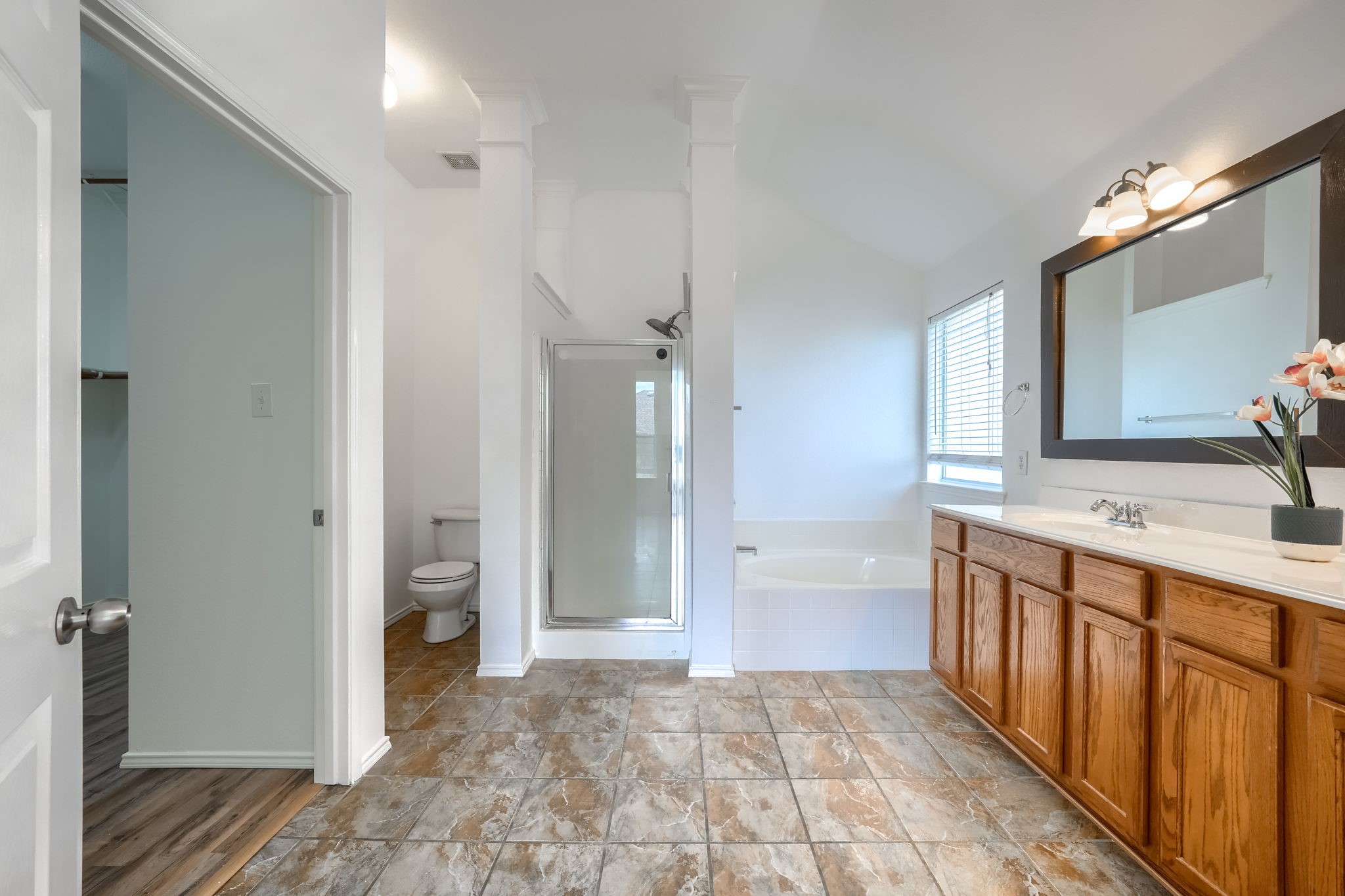 429 Creekwood Court