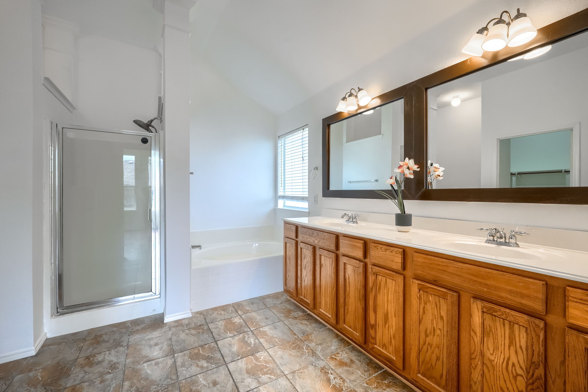 429 Creekwood Court