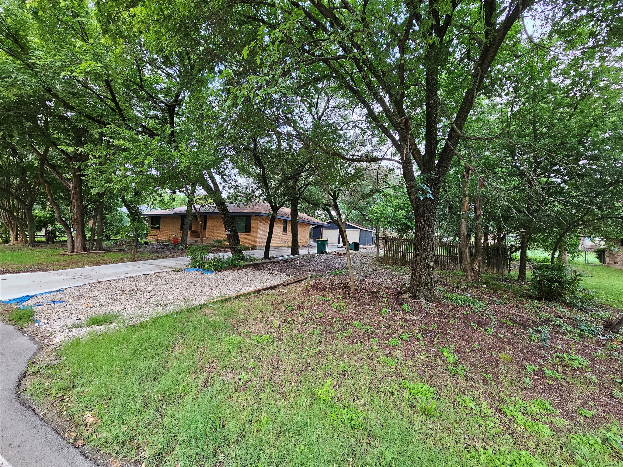 1006 Tower Dr