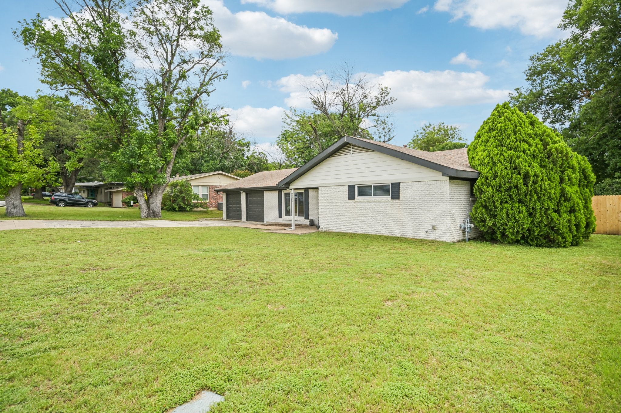 6917 Overhill Road