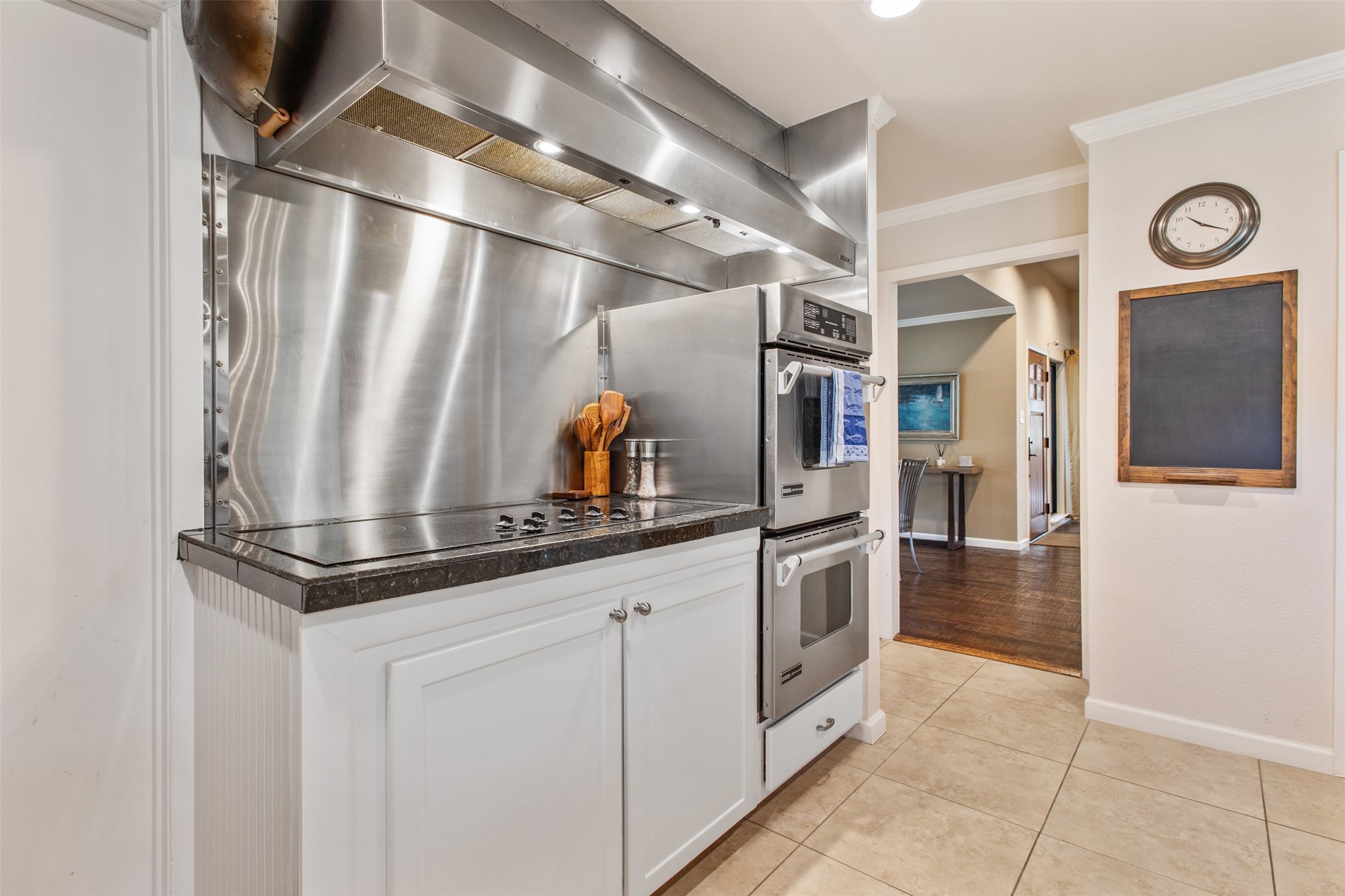 3330 Creekbend Drive