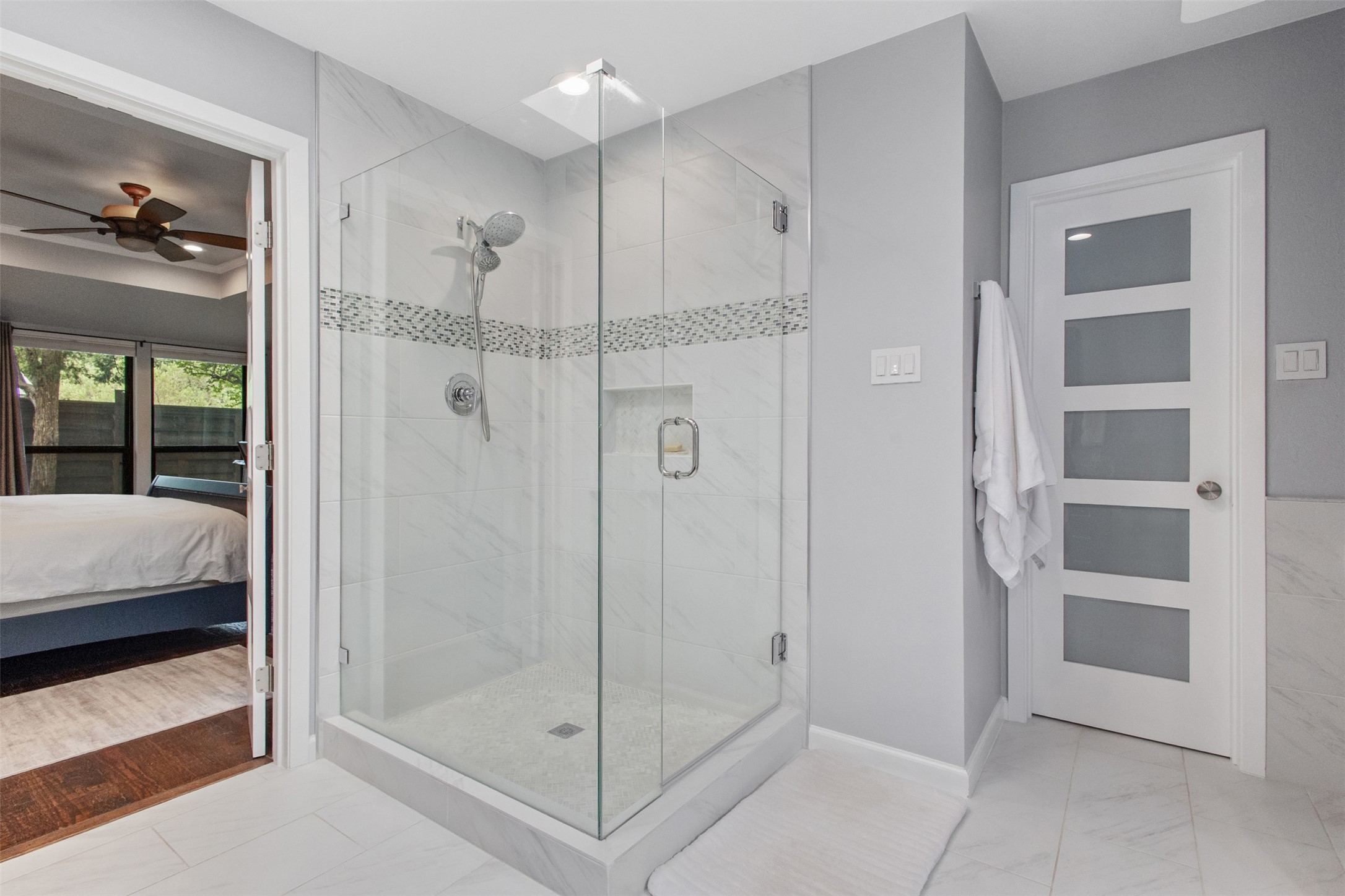 3330 Creekbend Drive