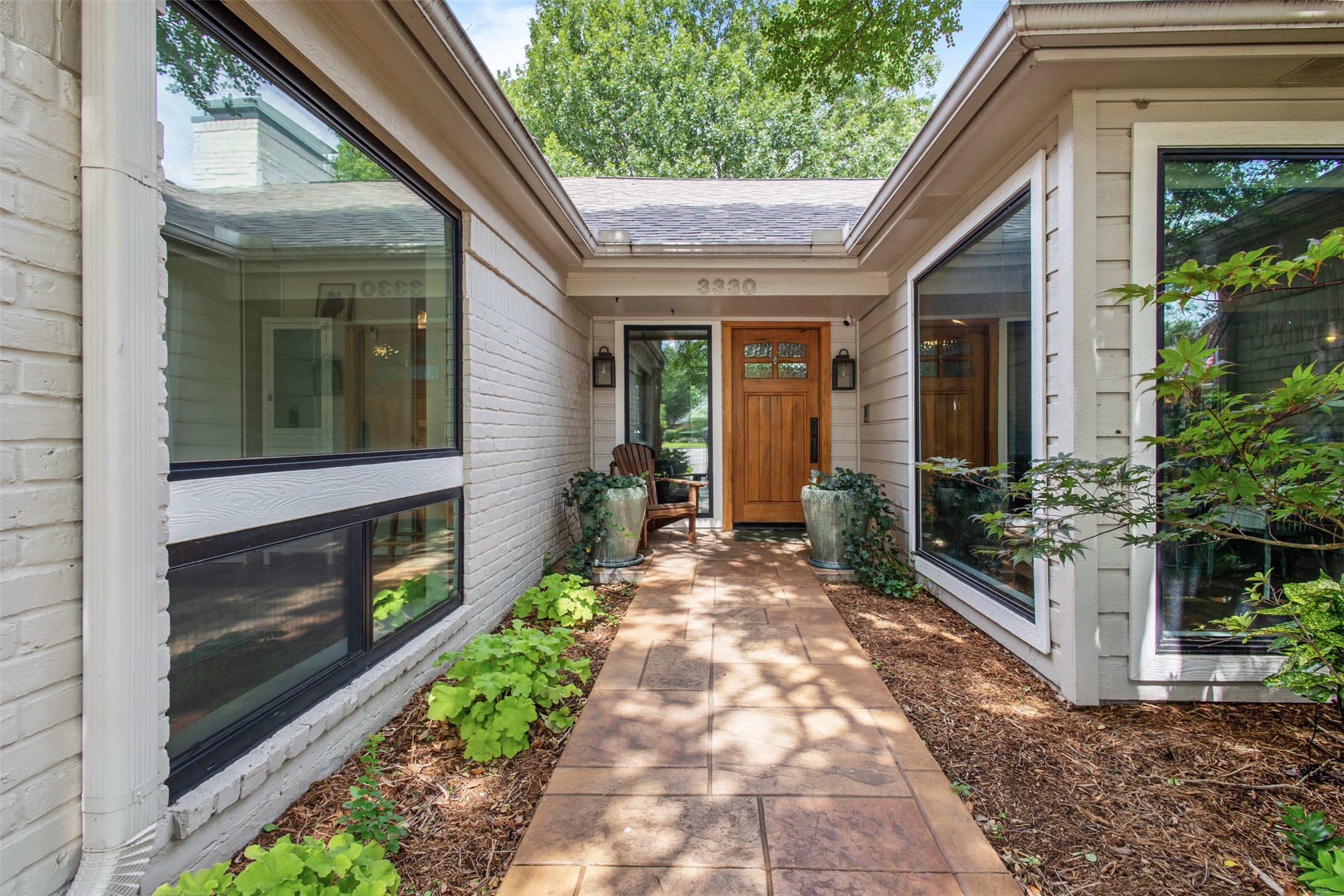 3330 Creekbend Drive