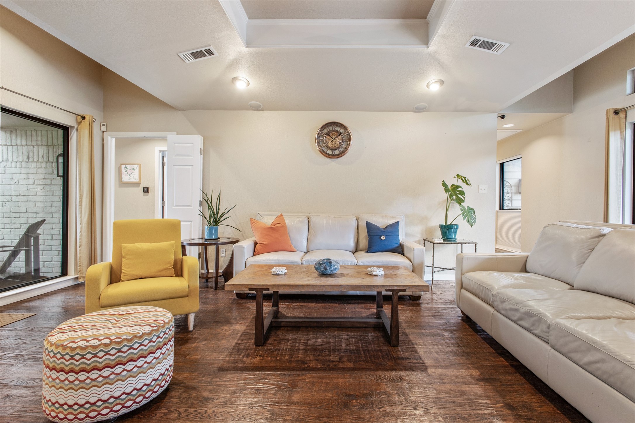3330 Creekbend Drive
