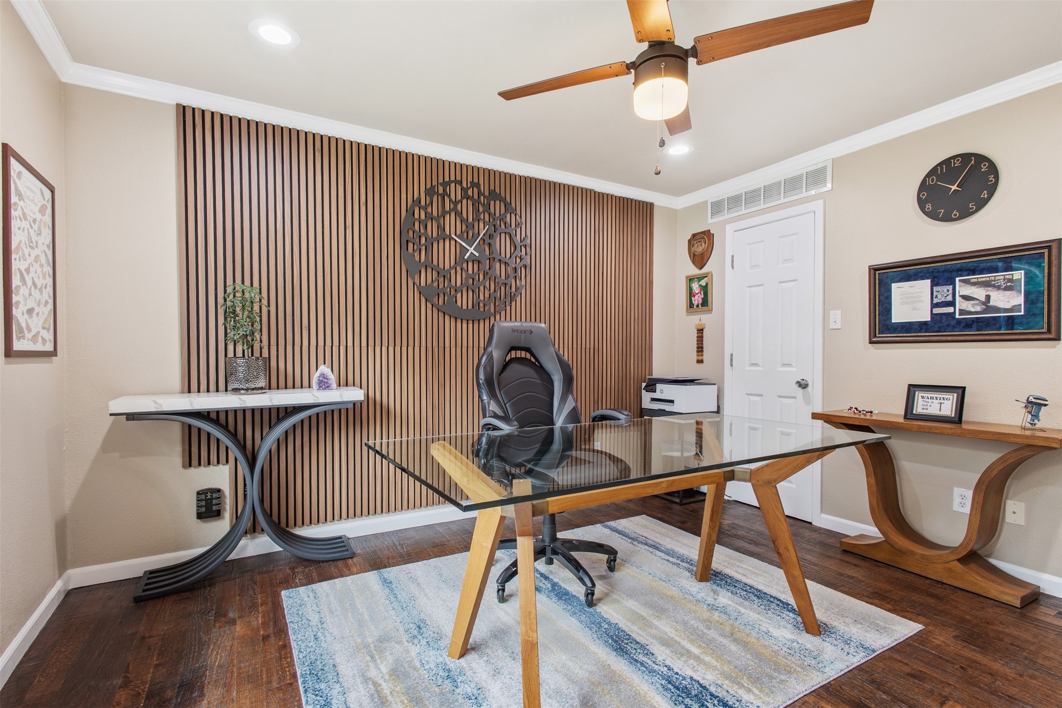 3330 Creekbend Drive