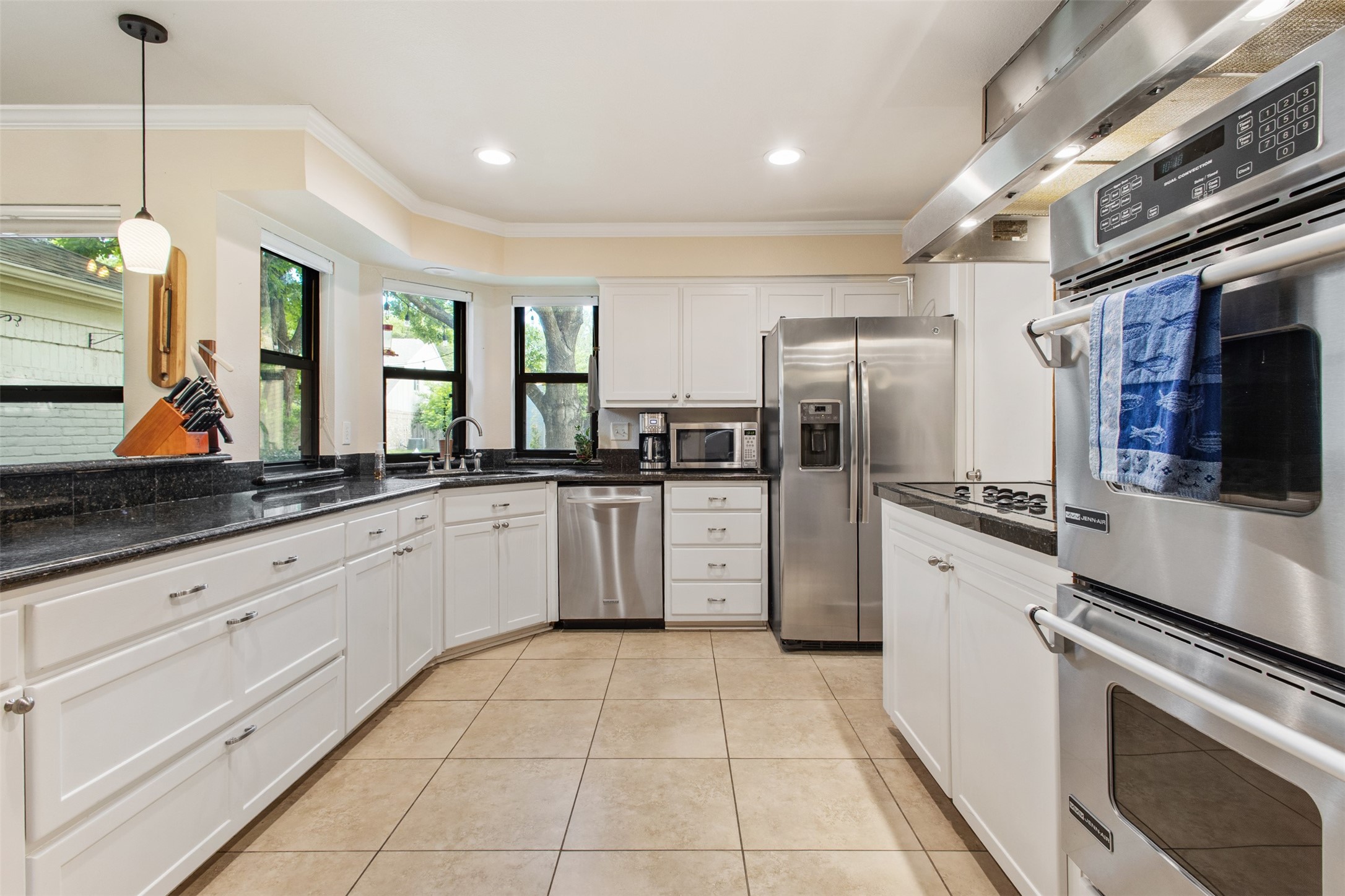 3330 Creekbend Drive