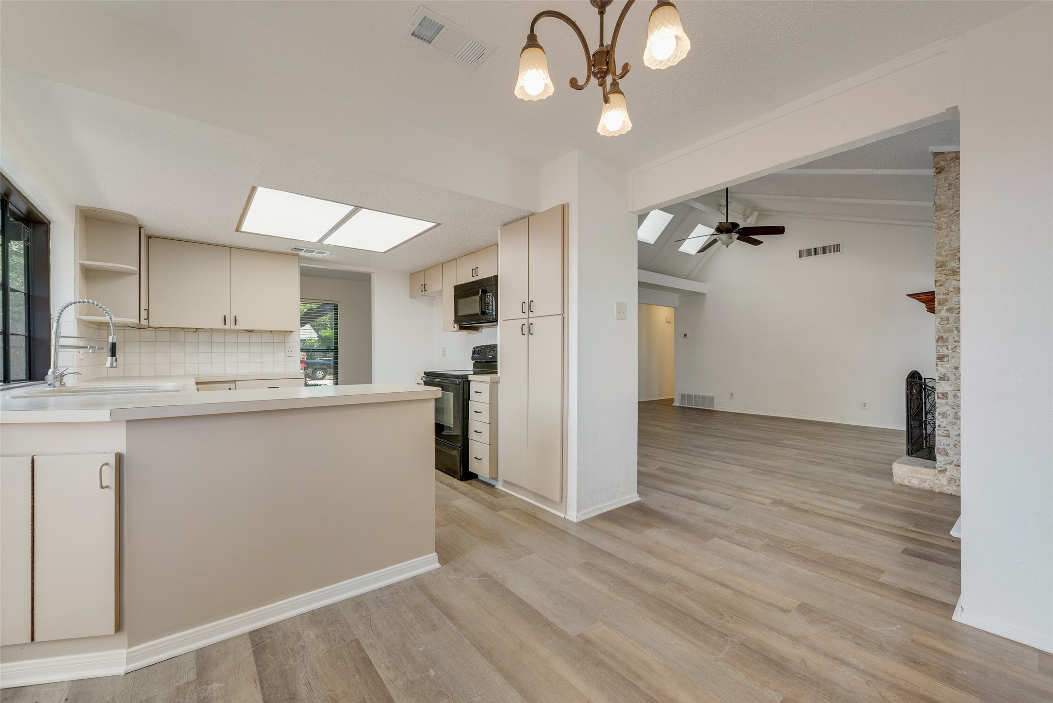 43 Merrie Circle