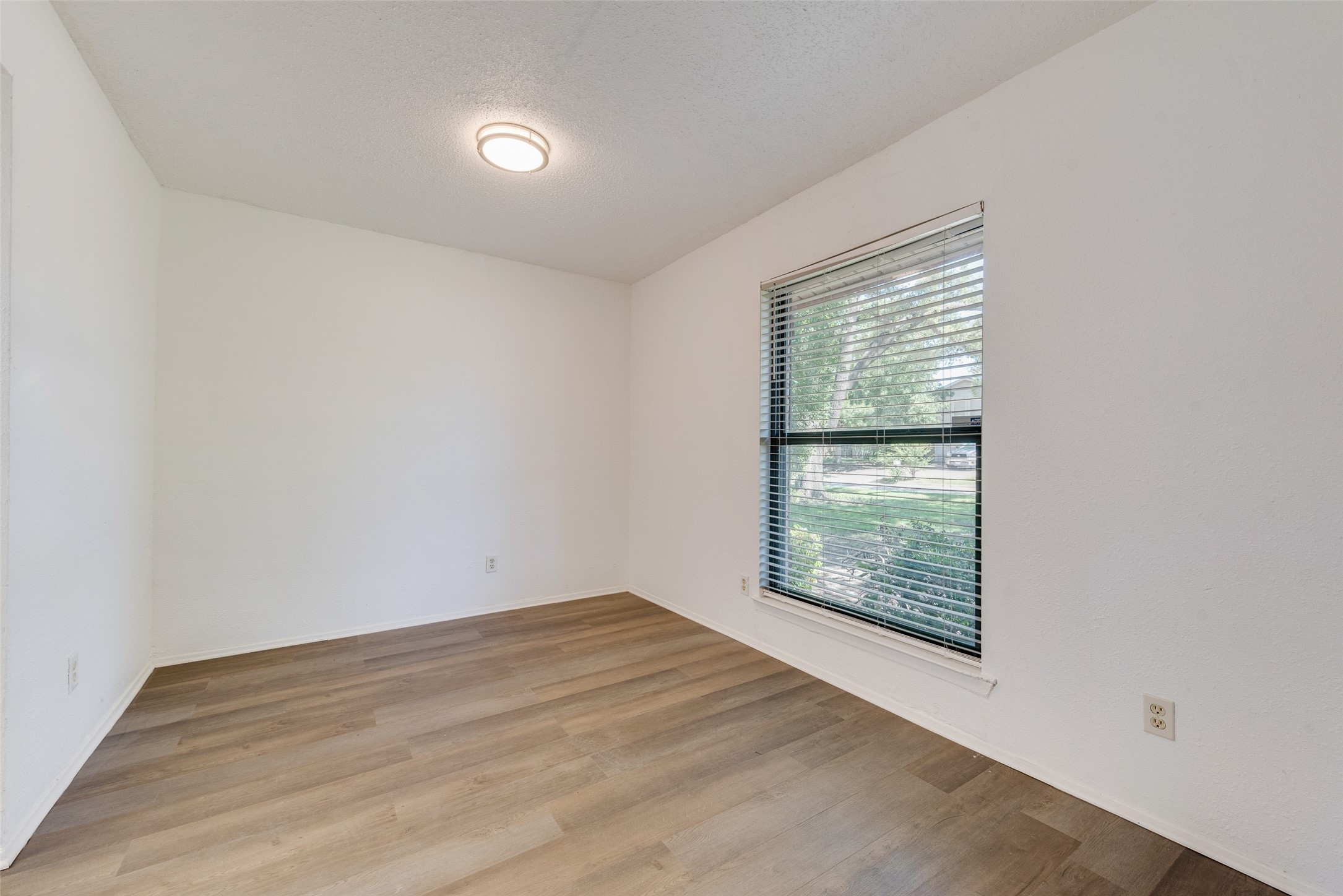 43 Merrie Circle