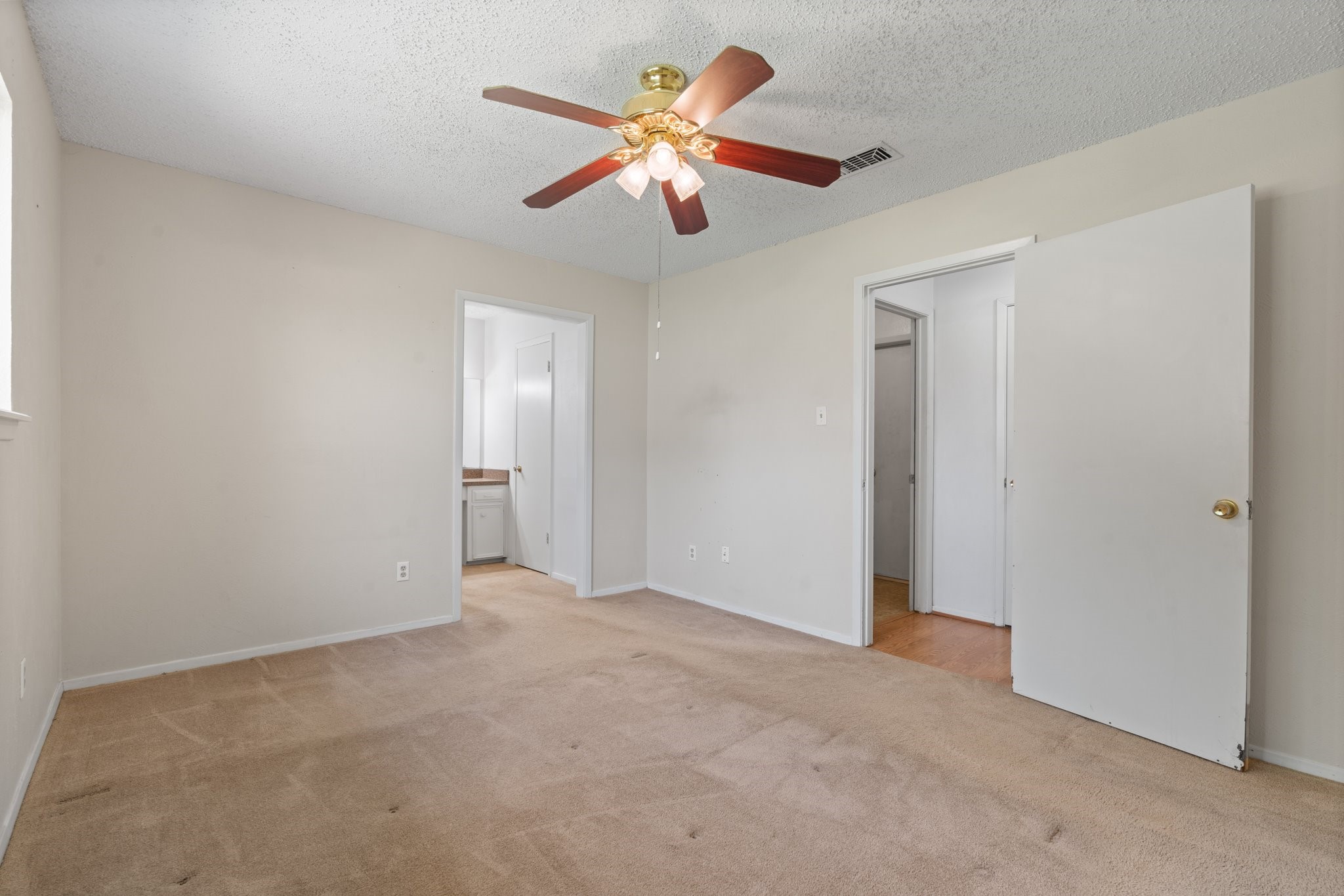 1218 Wedgewood Drive