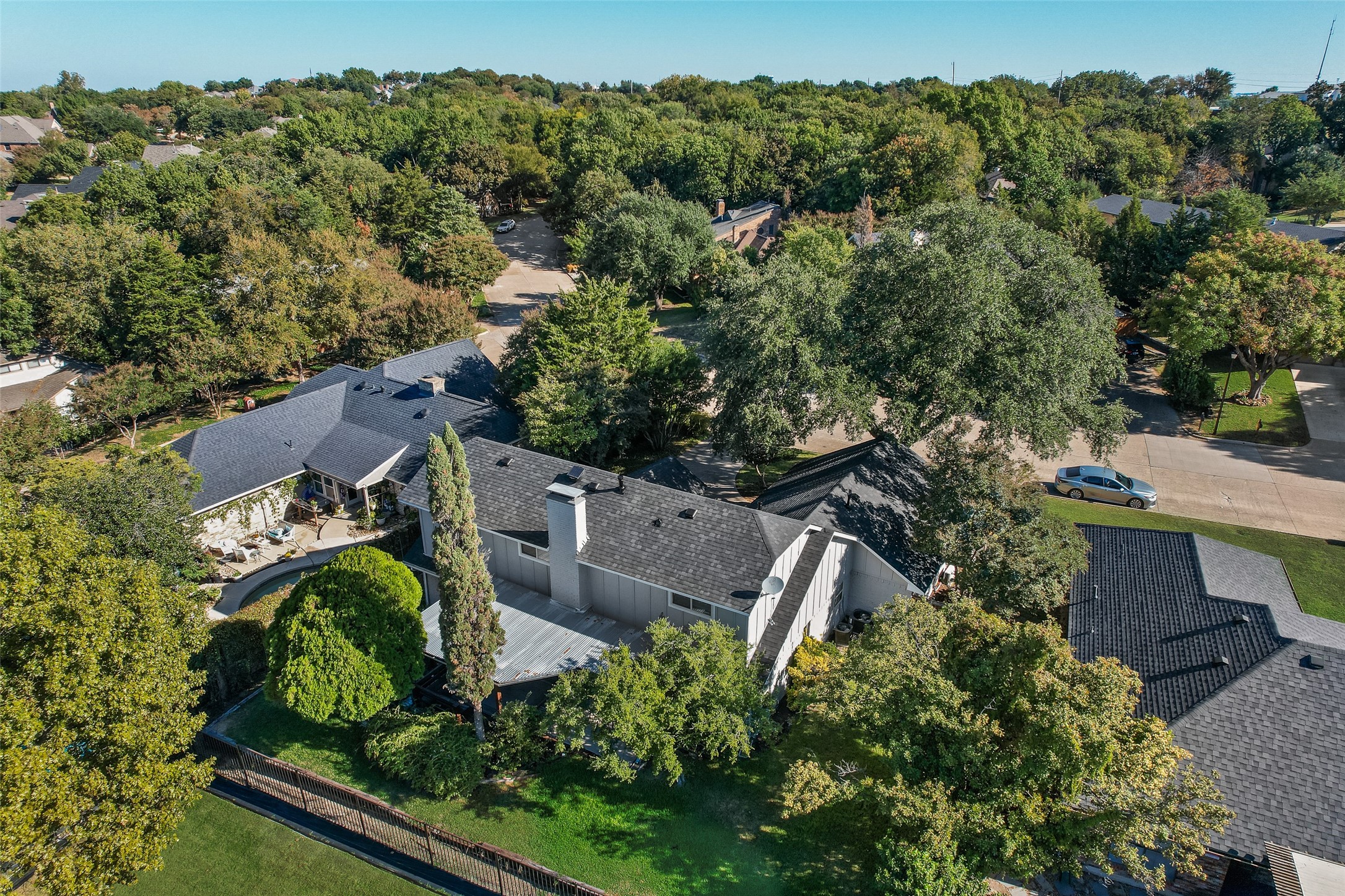 5604 Yacht Club Drive