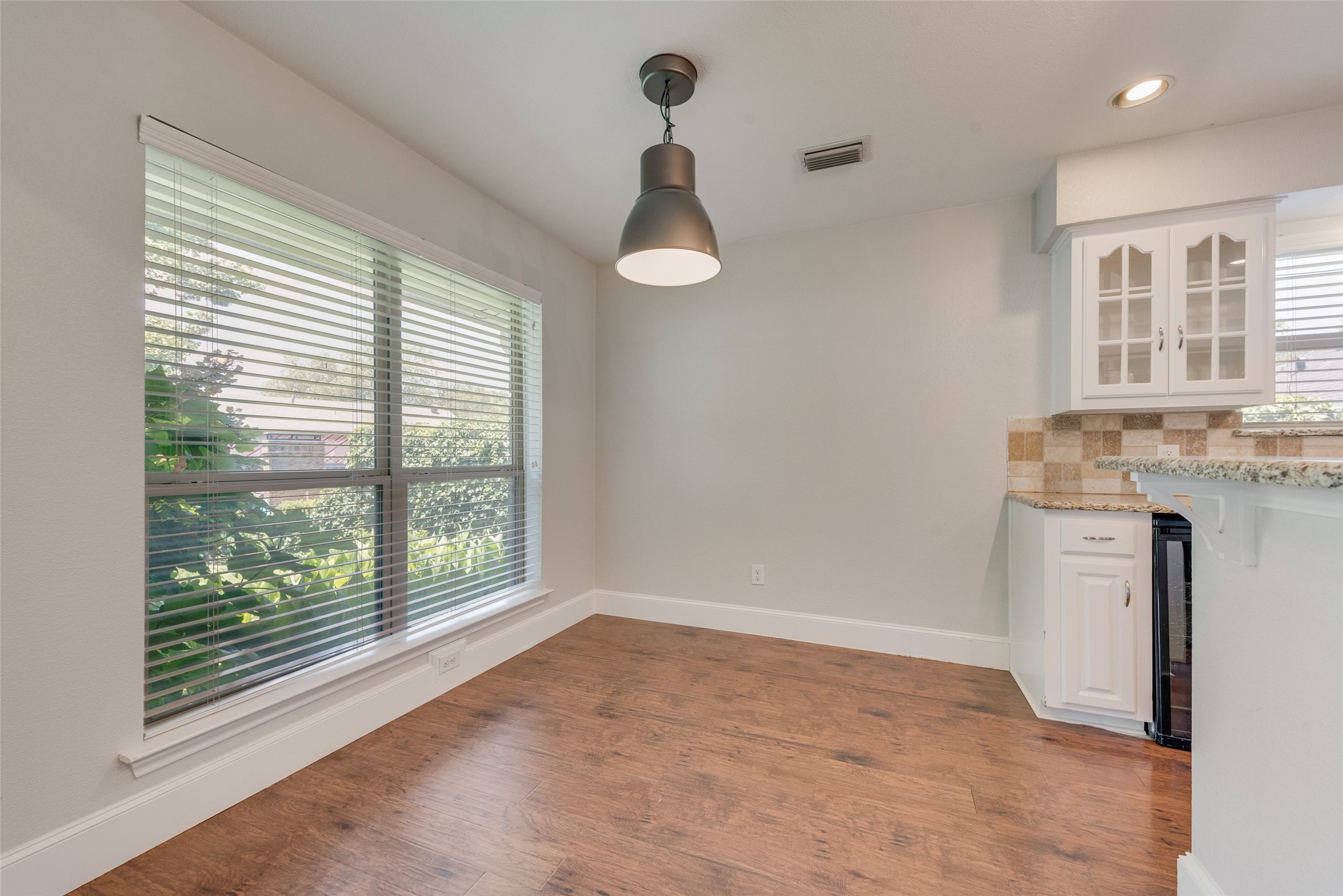5604 Yacht Club Drive
