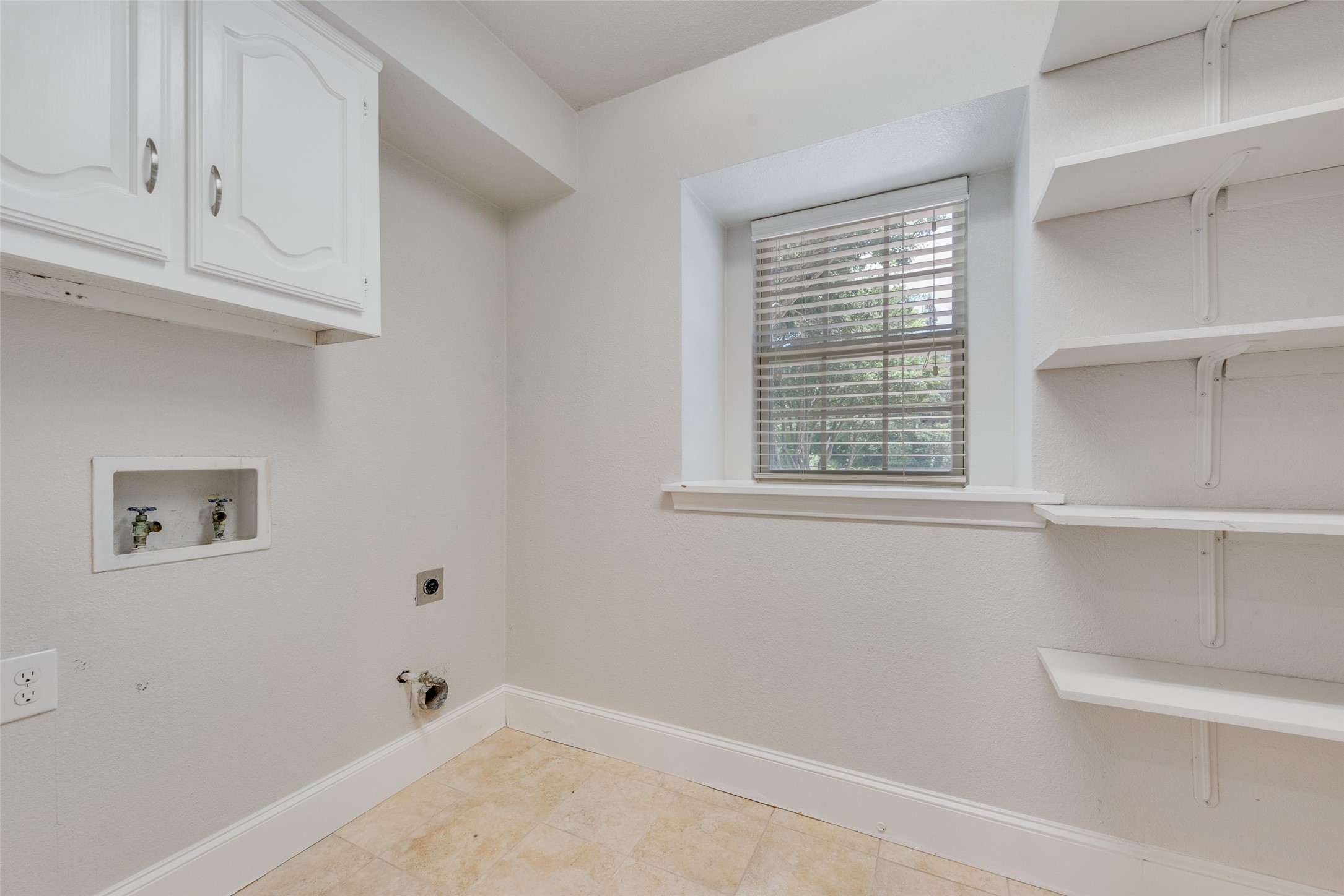 5604 Yacht Club Drive