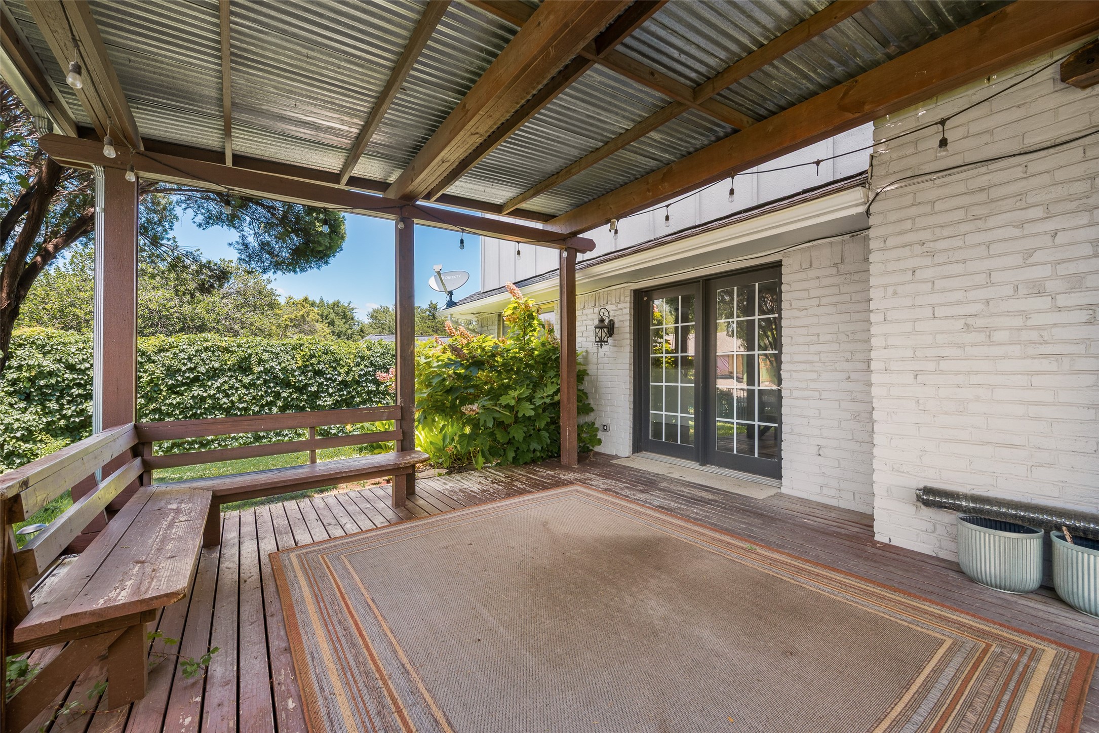 5604 Yacht Club Drive