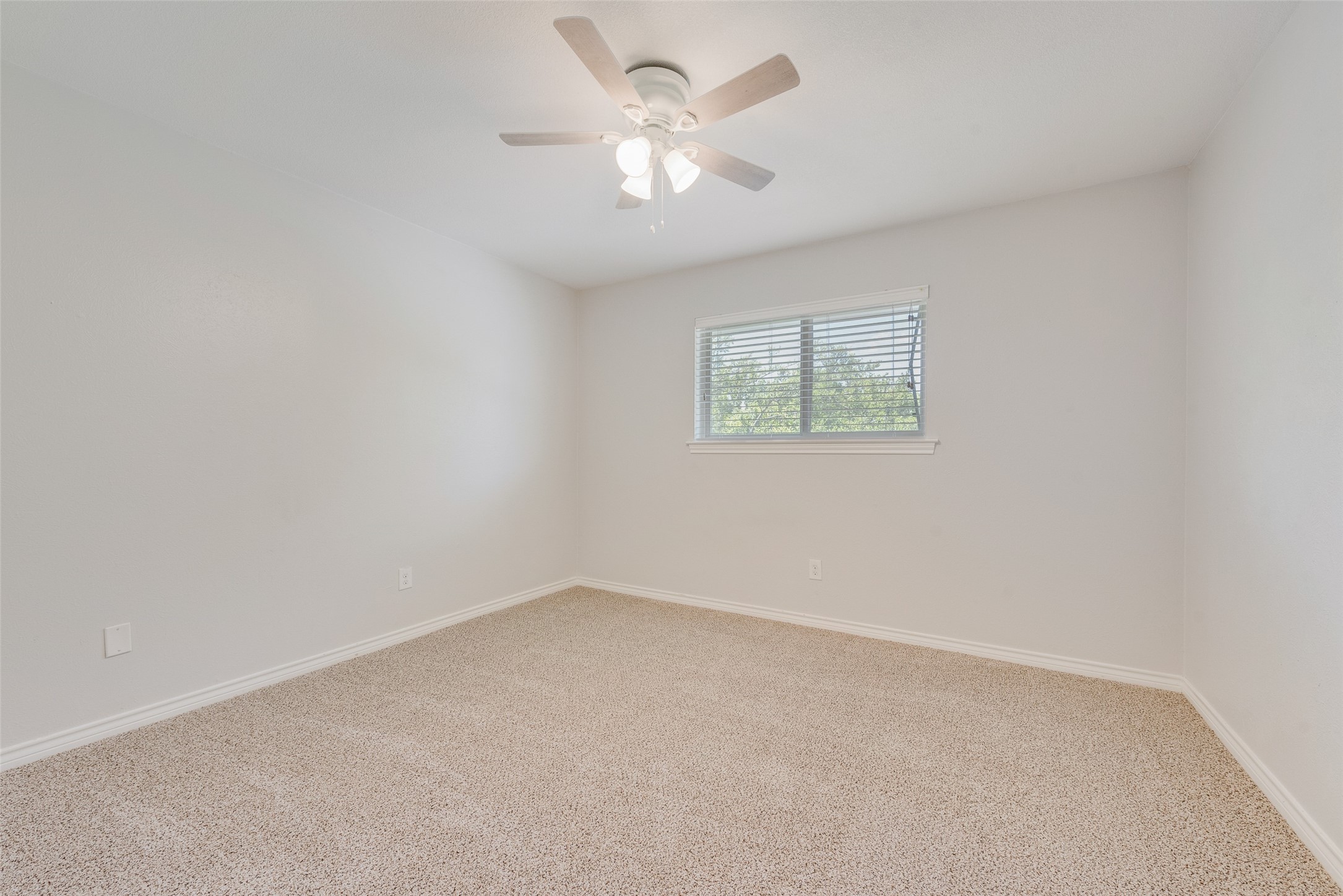 5604 Yacht Club Drive