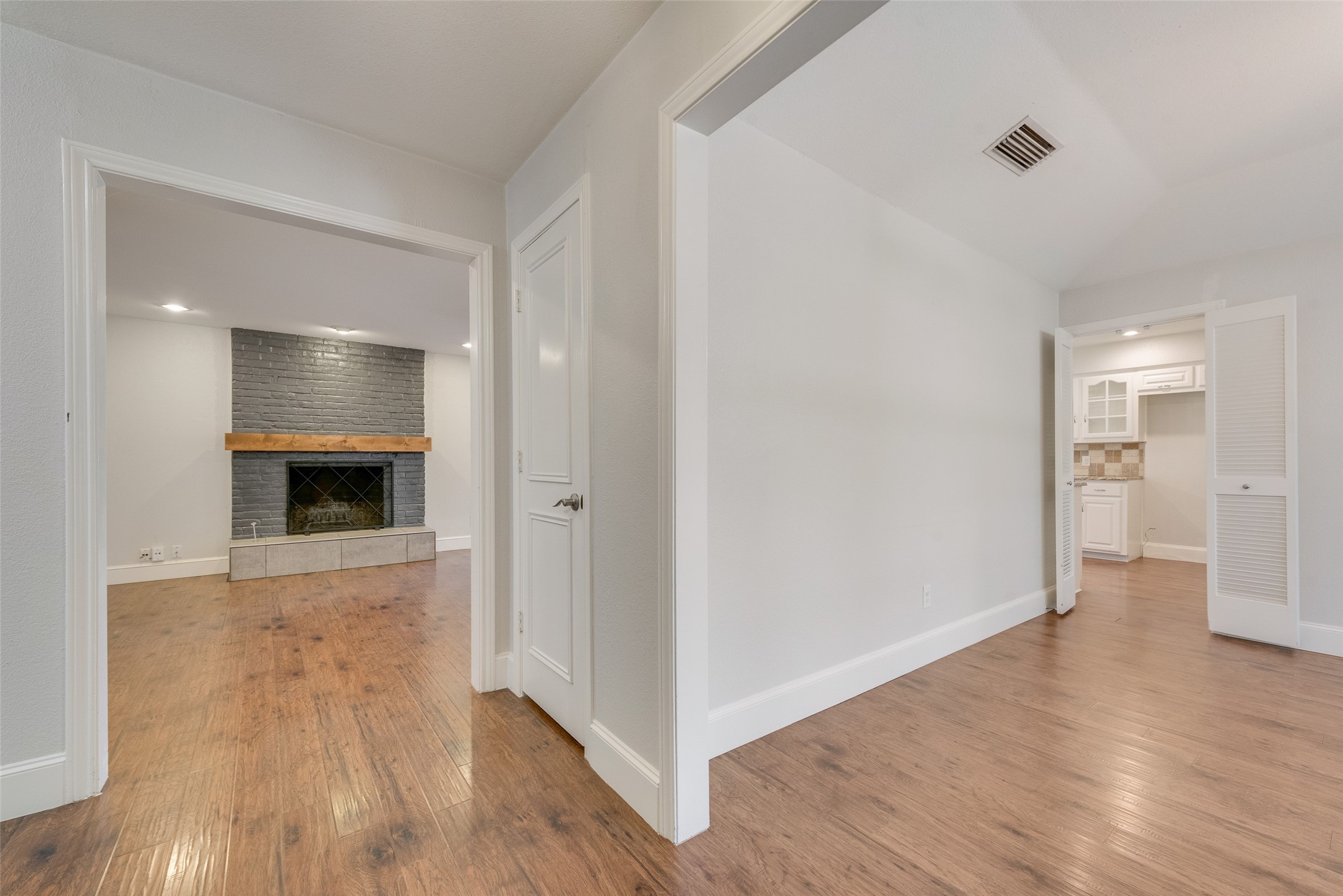 5604 Yacht Club Drive