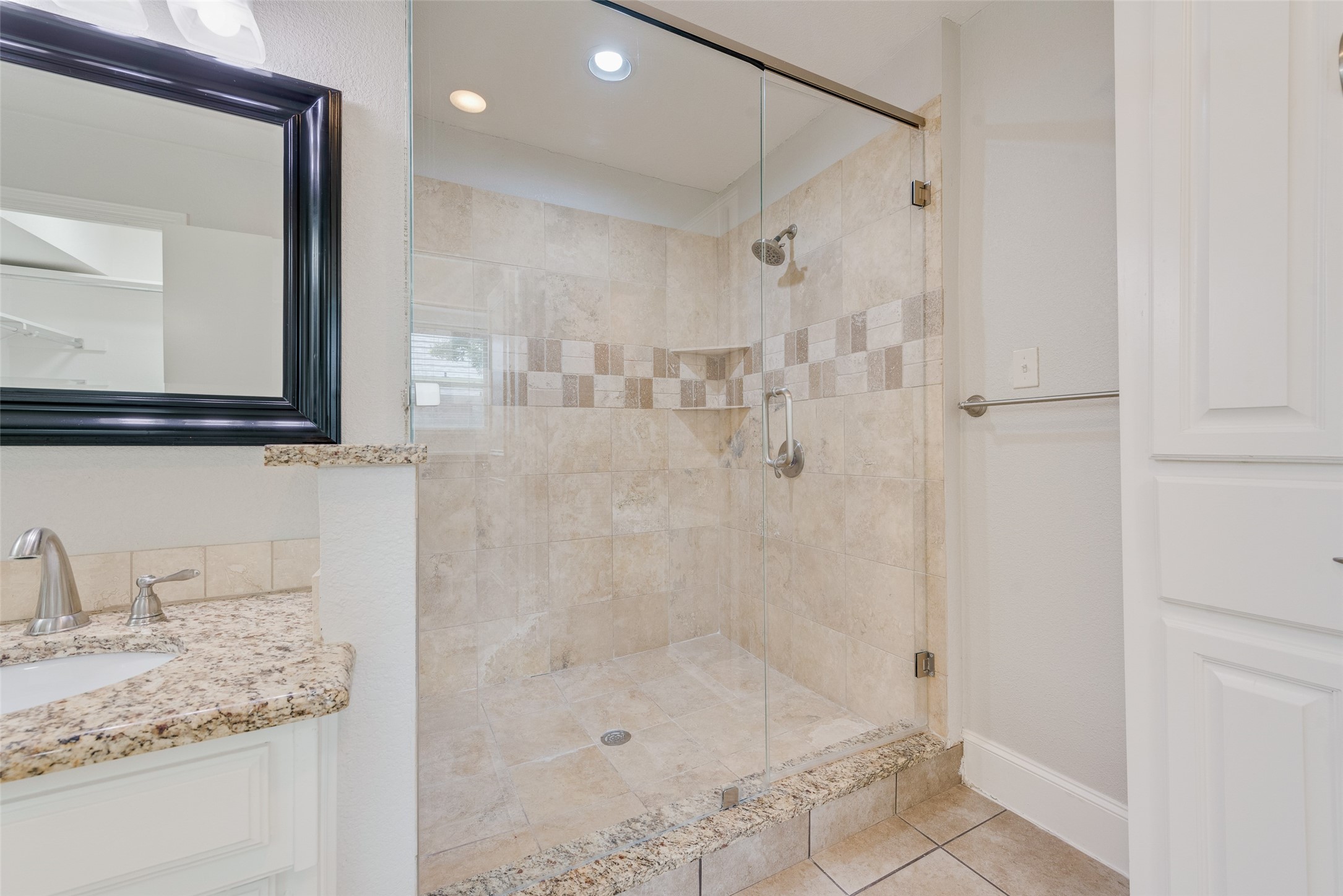 5604 Yacht Club Drive