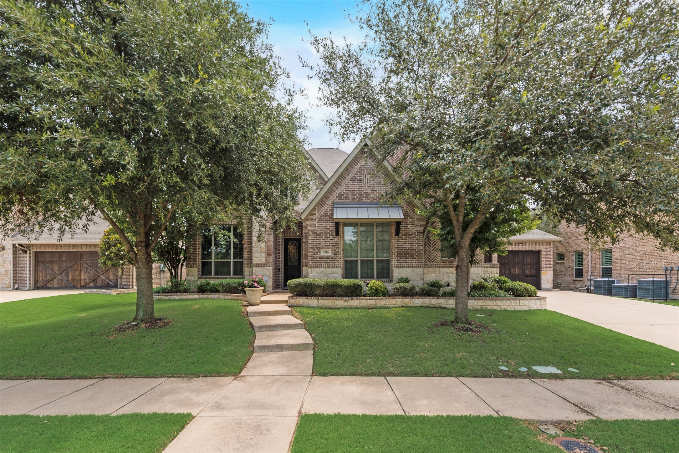 586 Amherst Drive