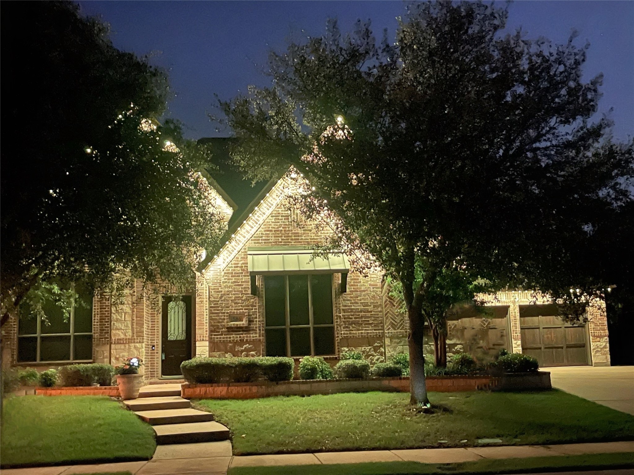 586 Amherst Drive