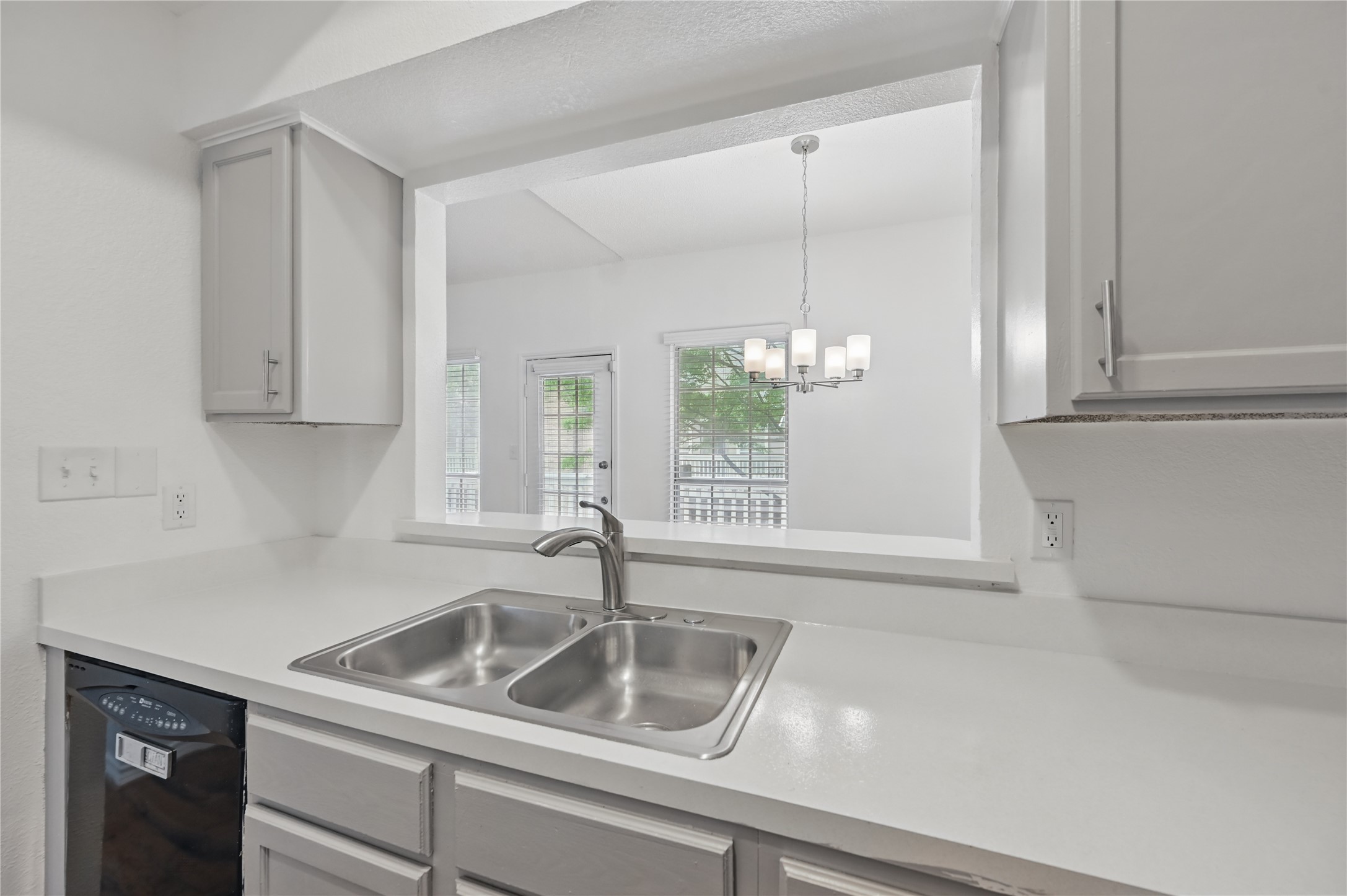 8600 Coppertowne Lane 1305
