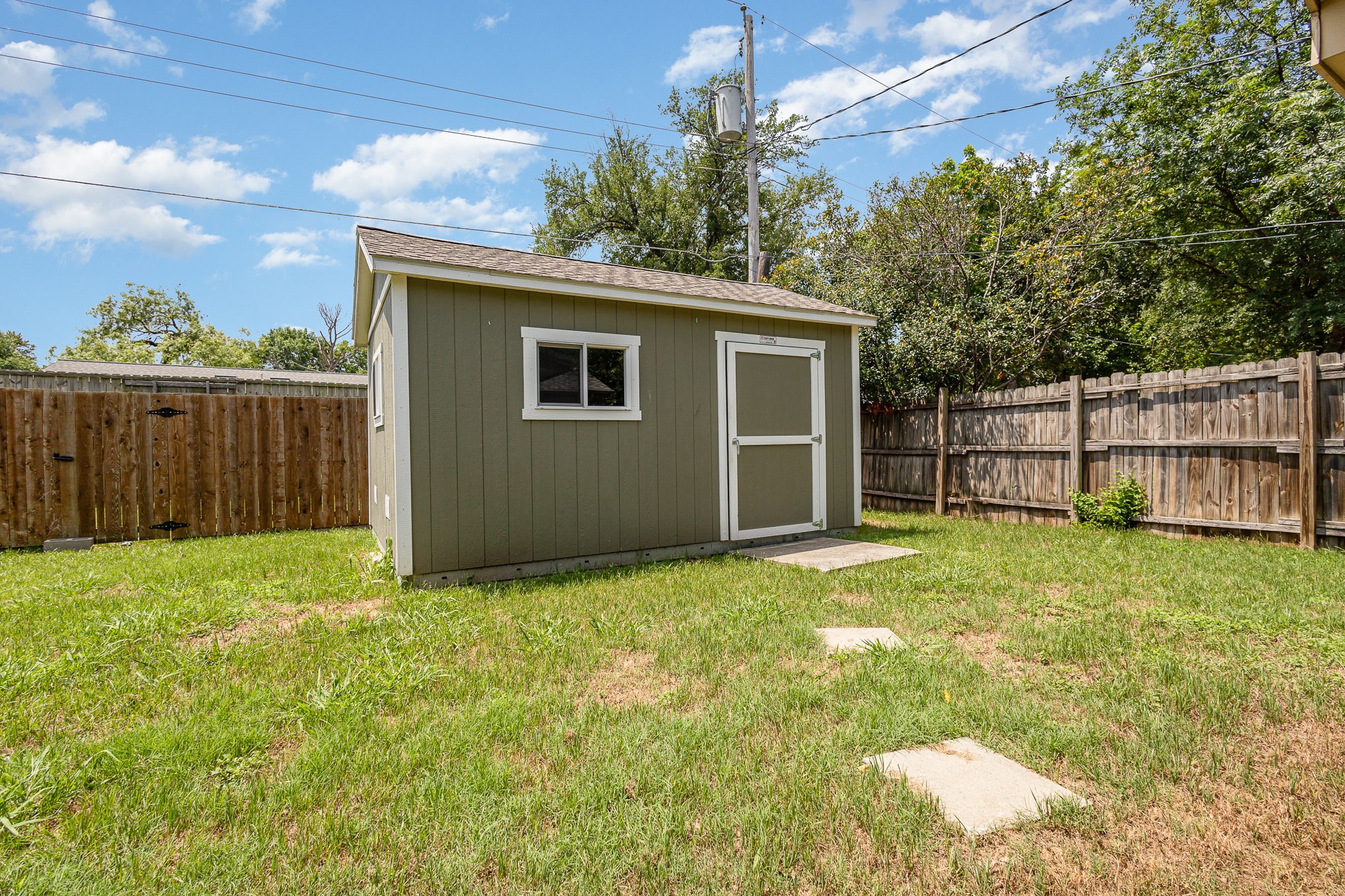 920 Ashwood Drive