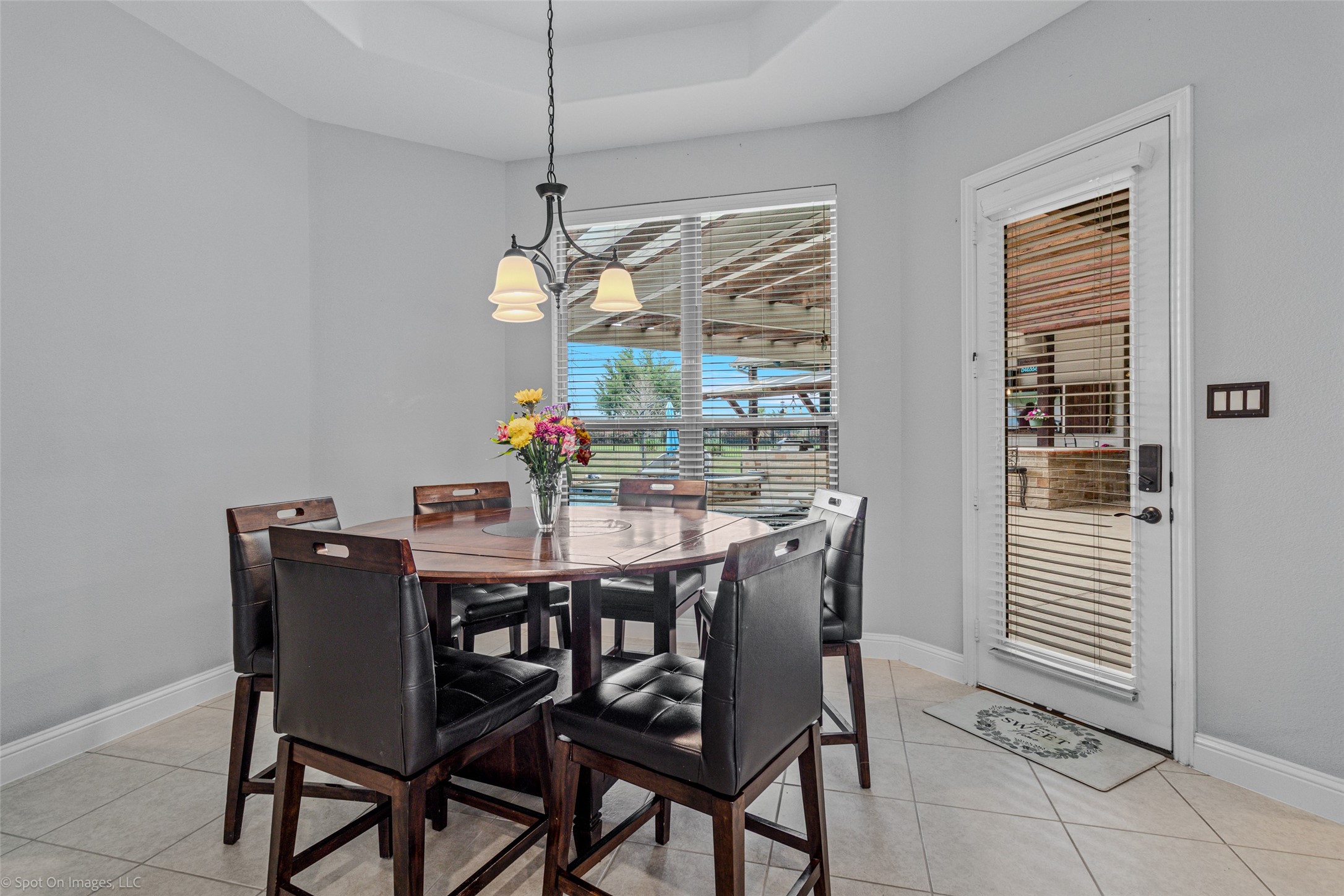 787 Kensington Drive