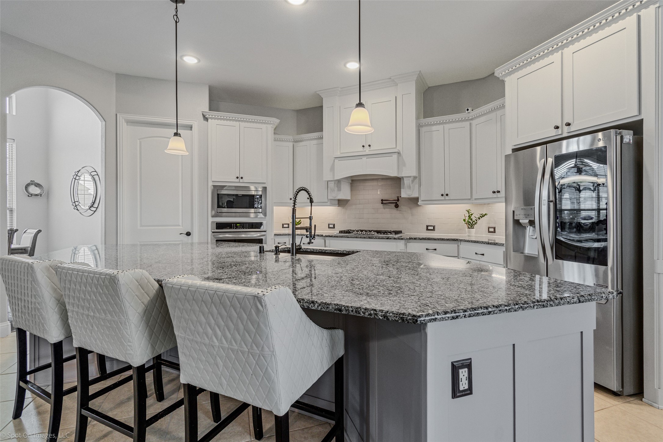 787 Kensington Drive