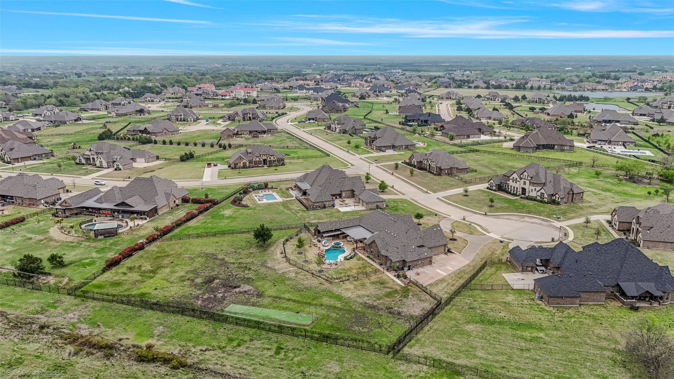 787 Kensington Drive