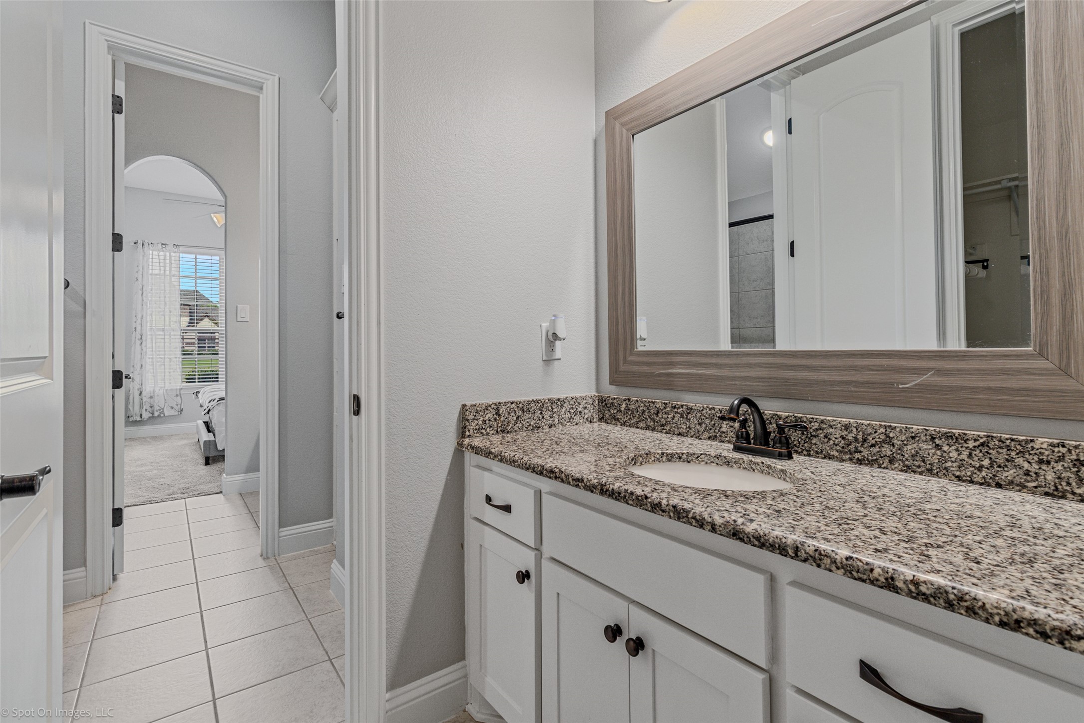 787 Kensington Drive