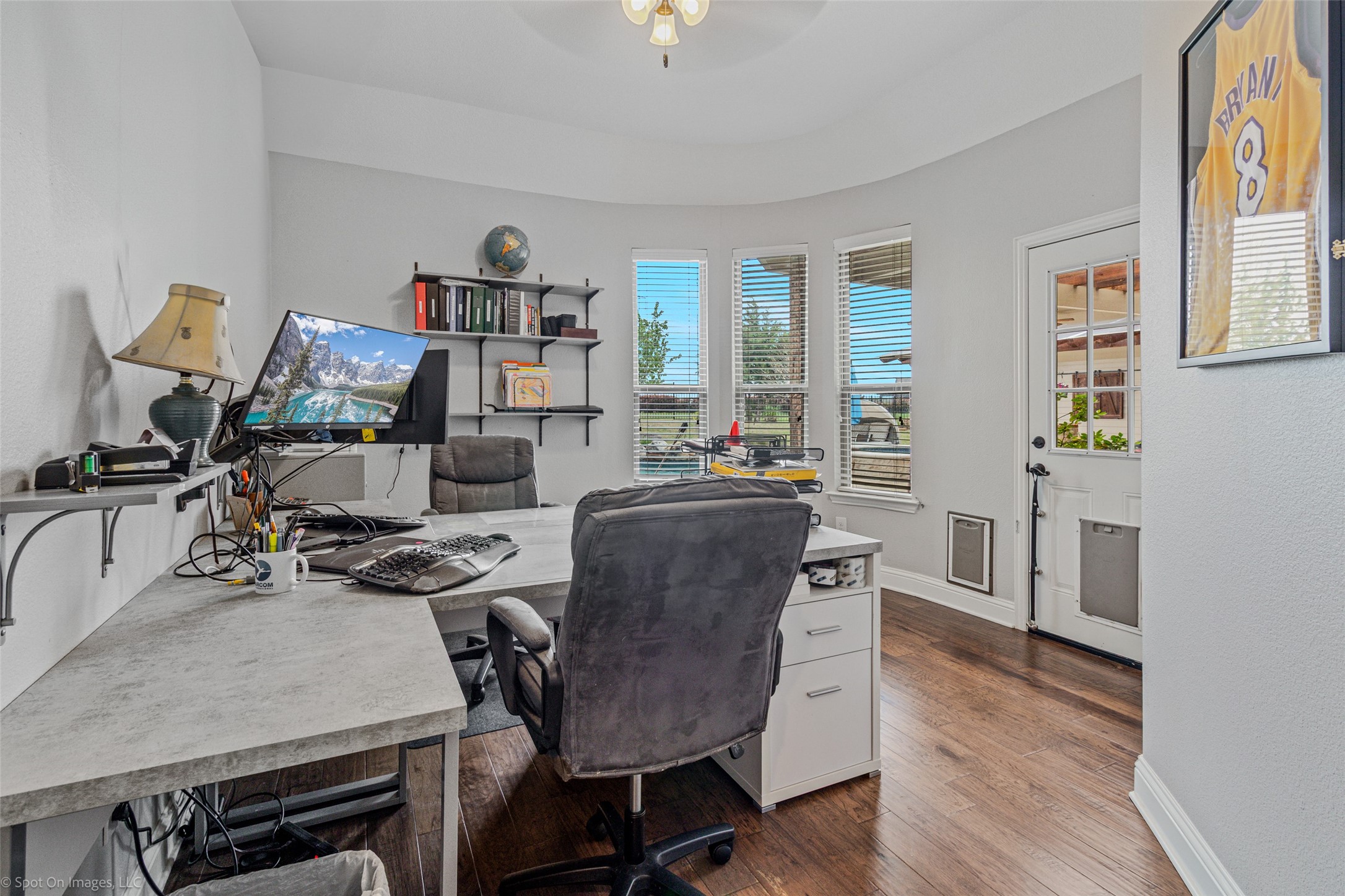 787 Kensington Drive