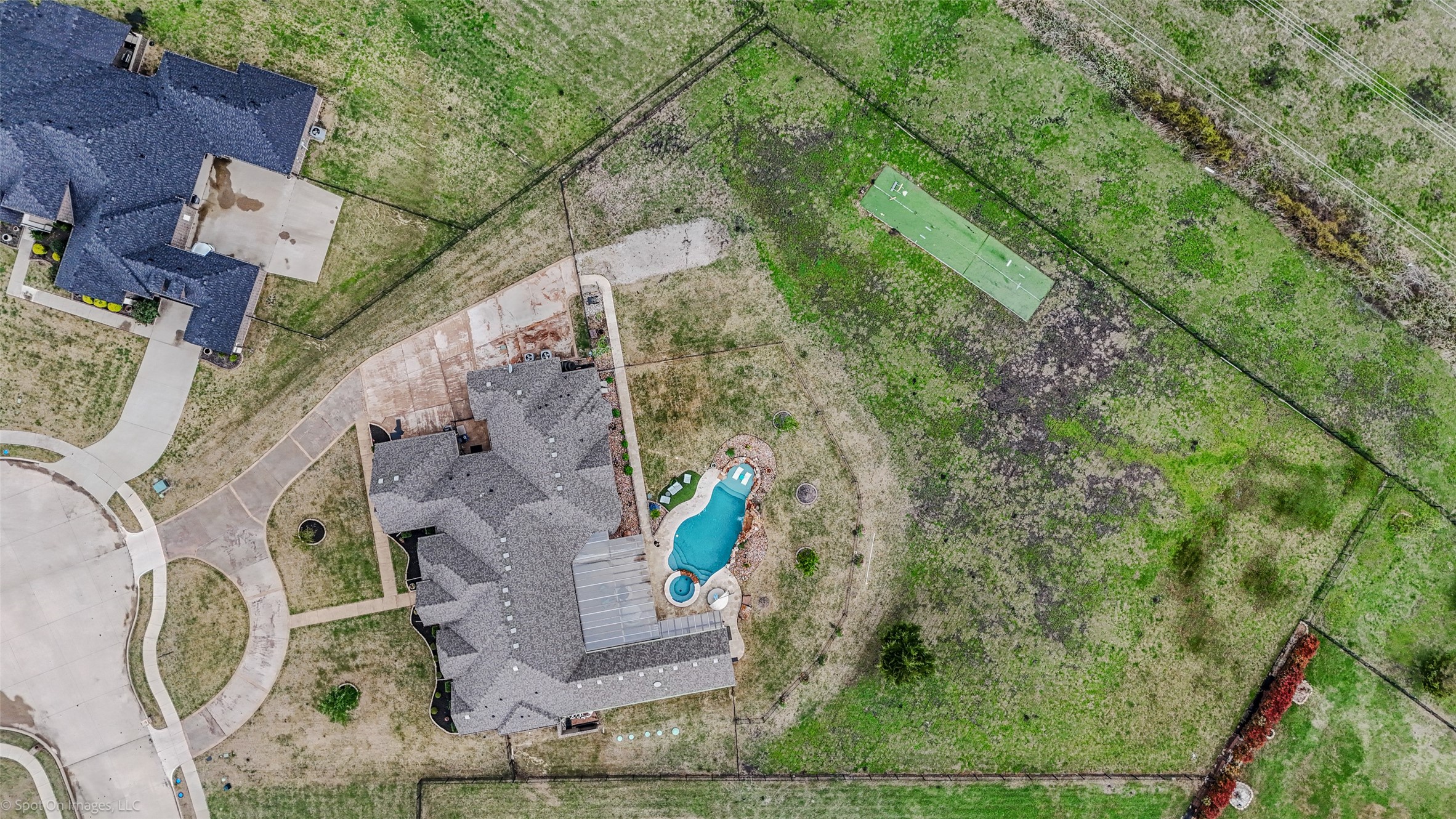 787 Kensington Drive