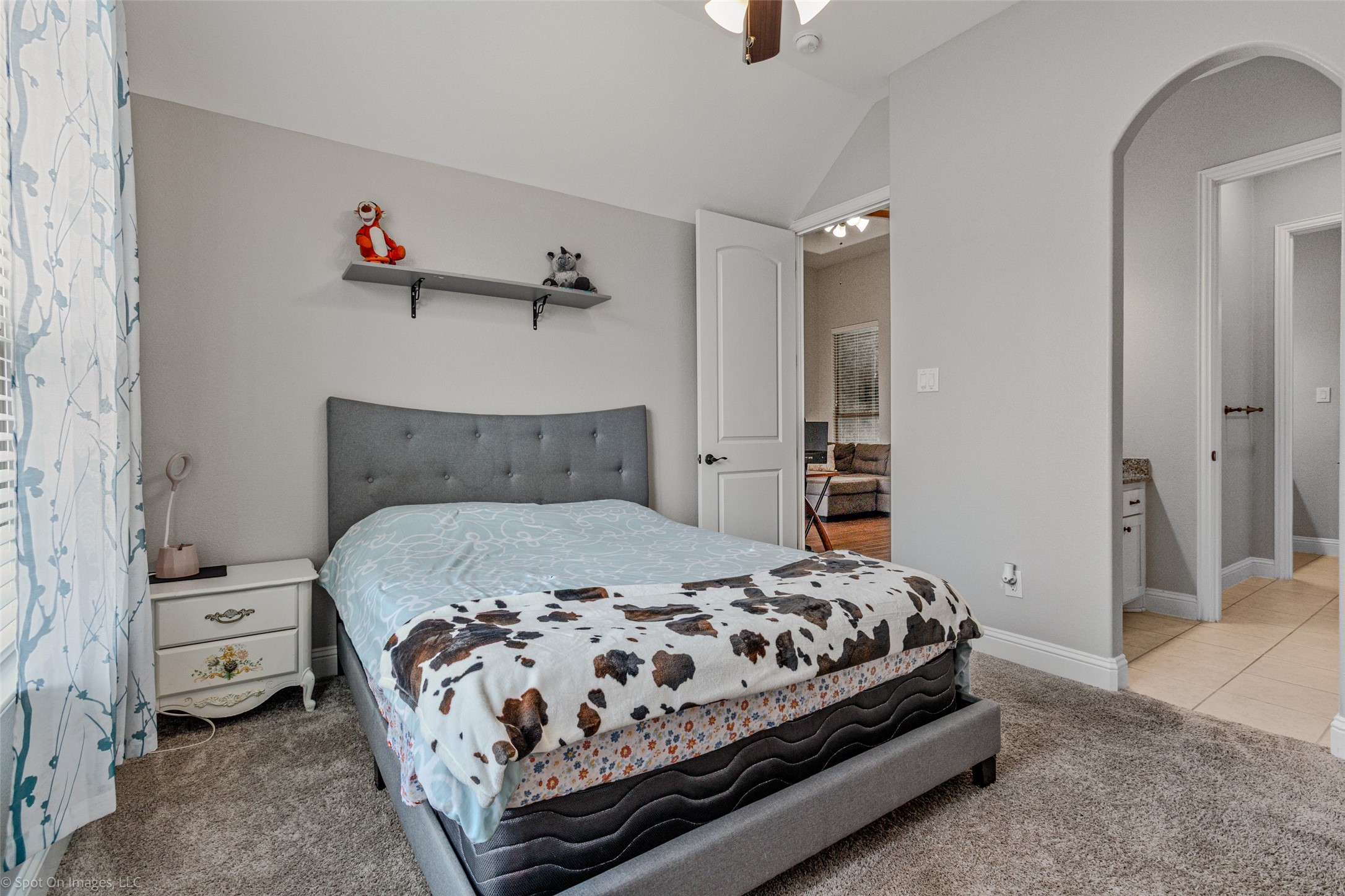 787 Kensington Drive