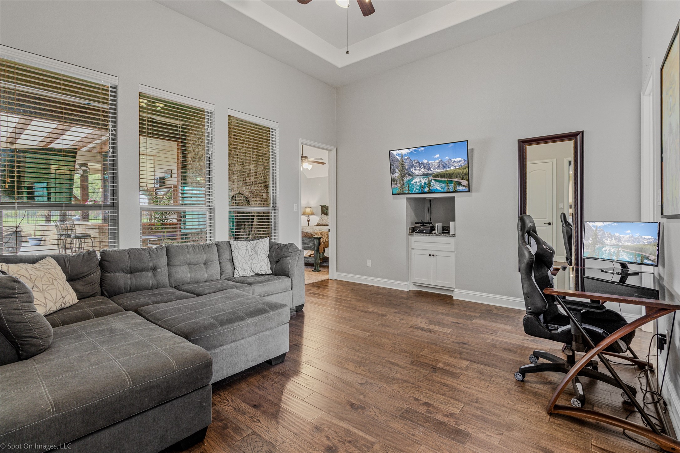 787 Kensington Drive