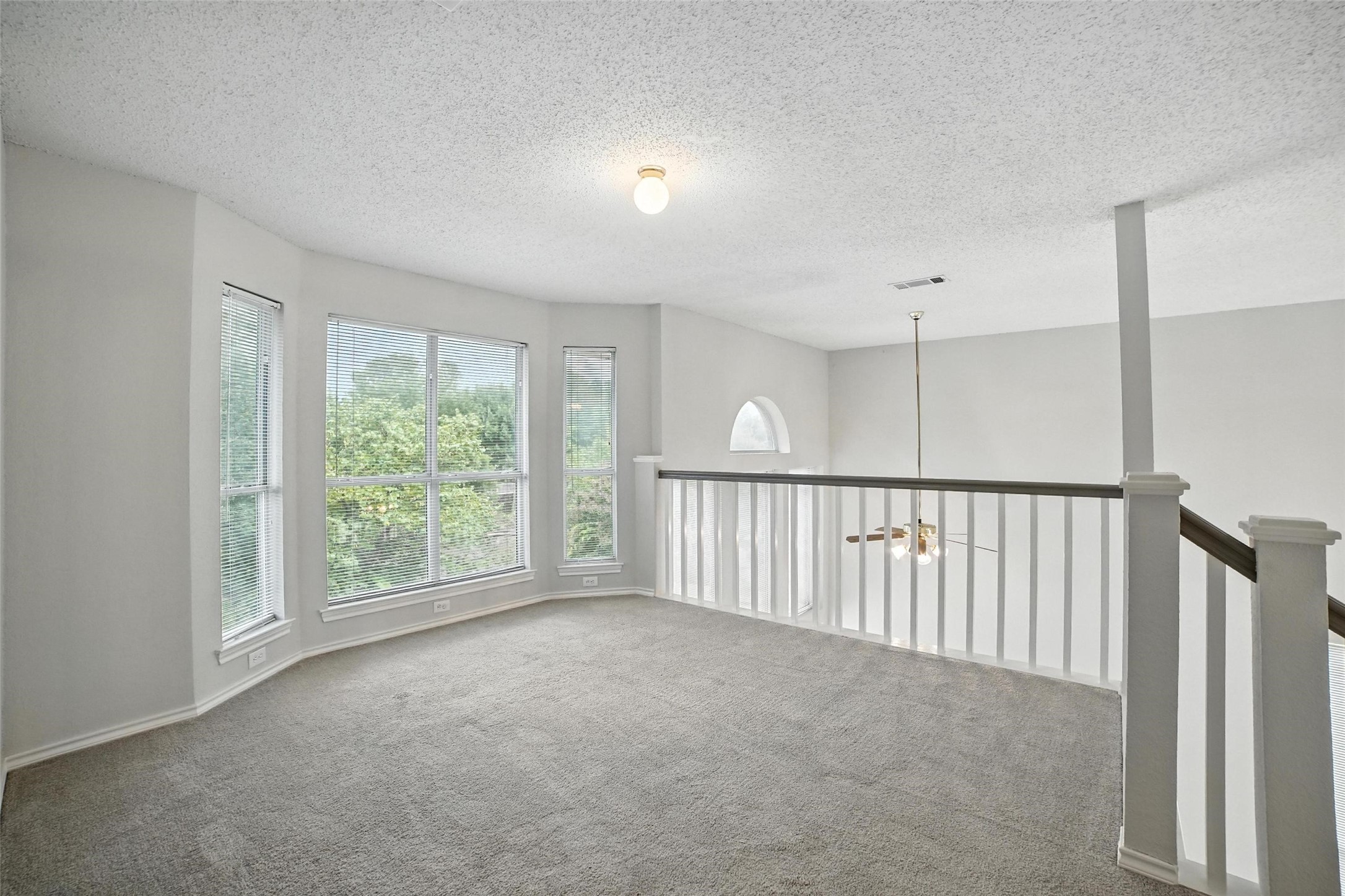 142 Woodcreek Drive