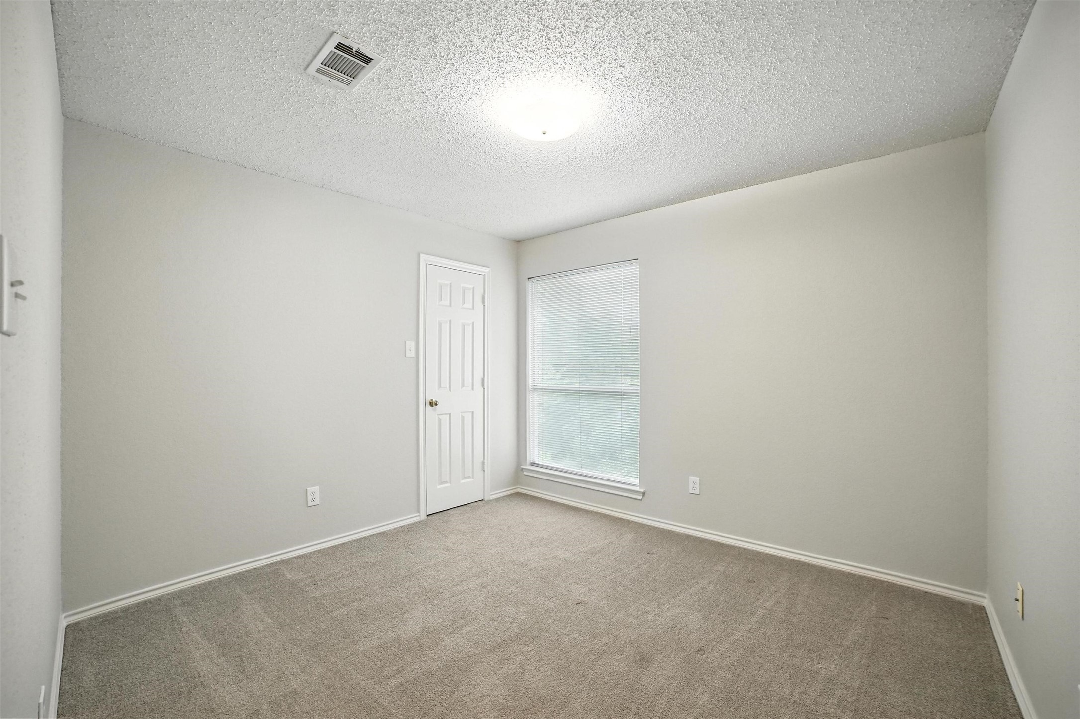 142 Woodcreek Drive