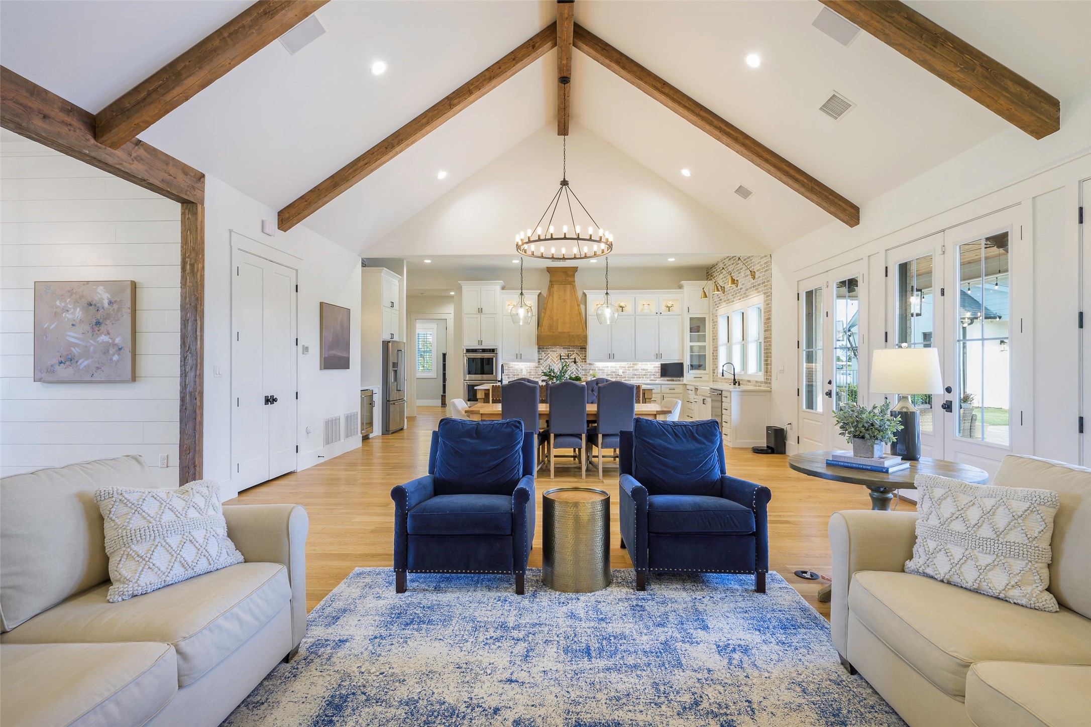 36 Mirror Lakes Court