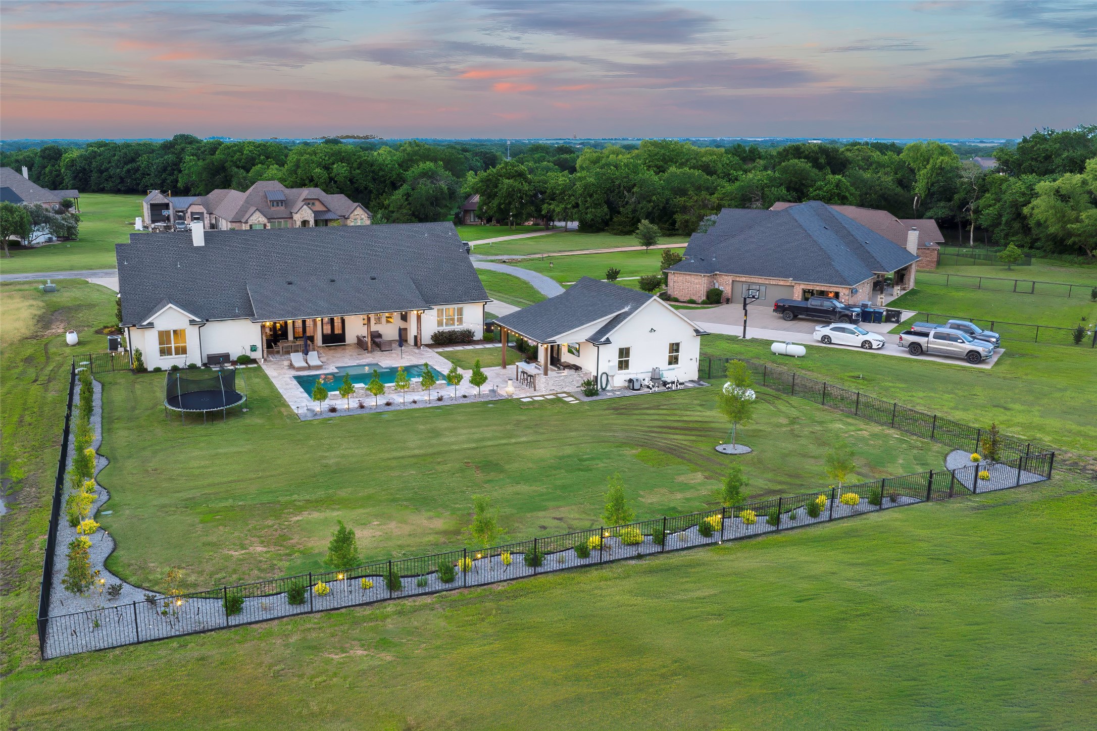 36 Mirror Lakes Court