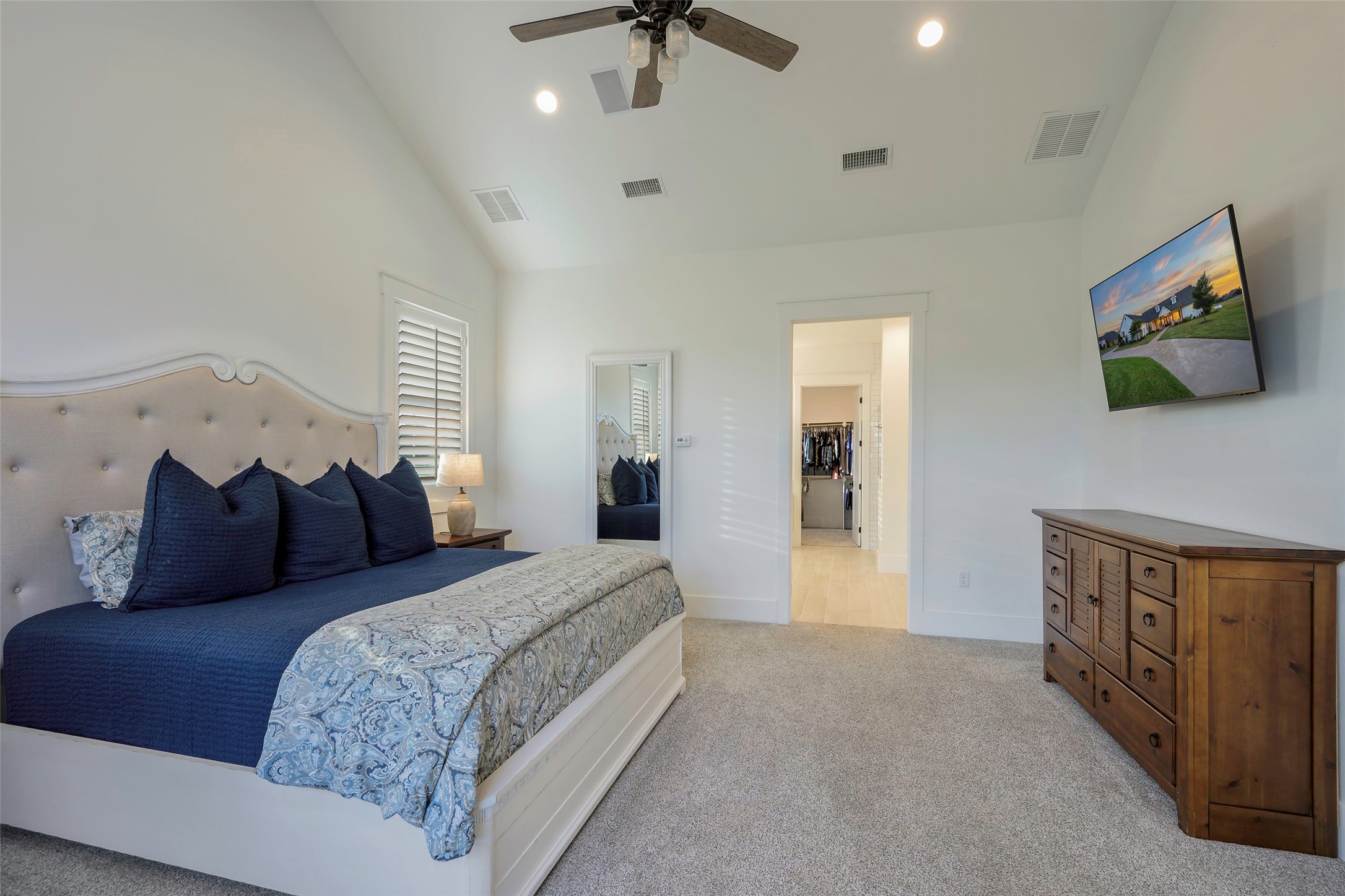 36 Mirror Lakes Court