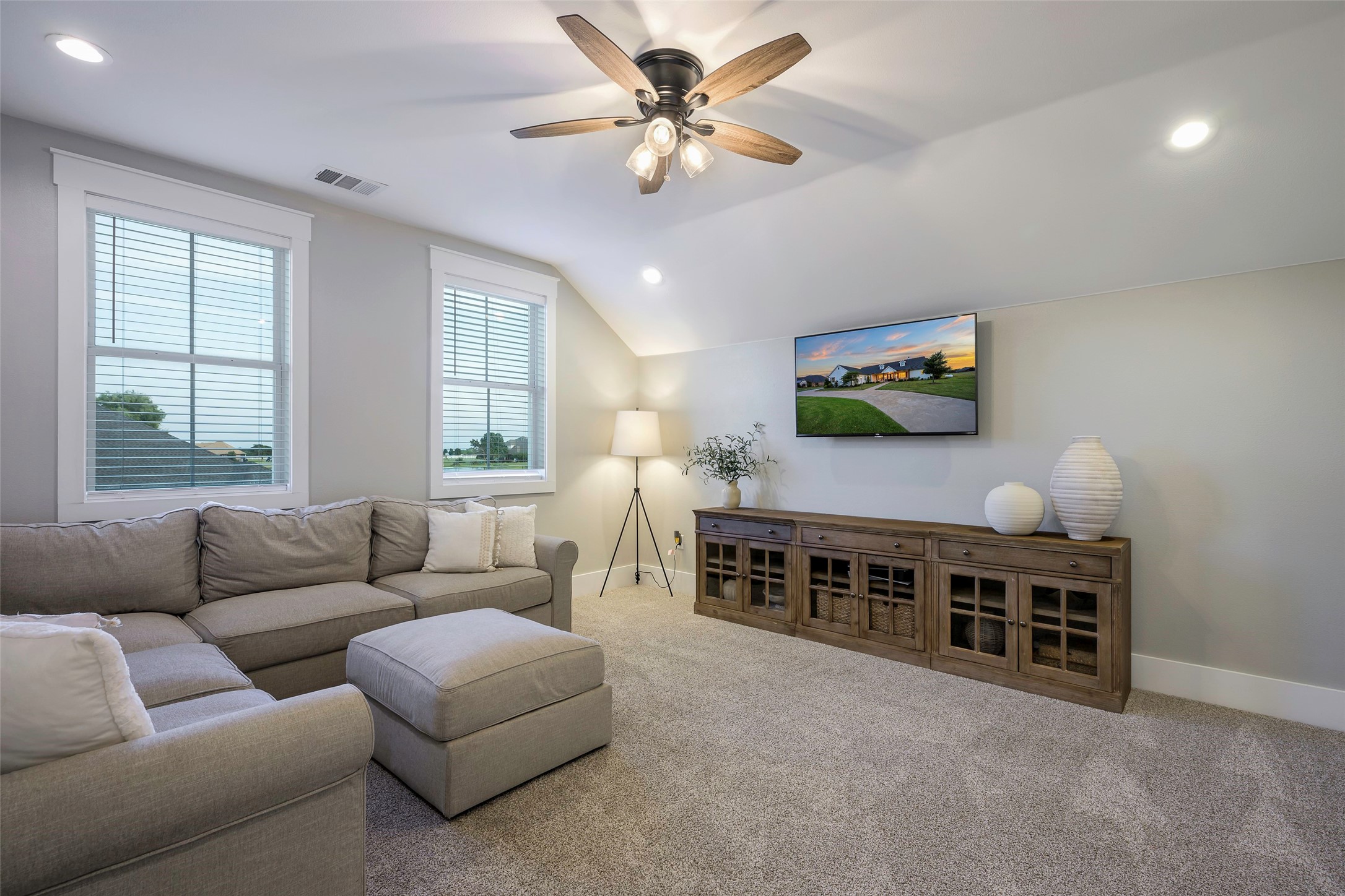 36 Mirror Lakes Court