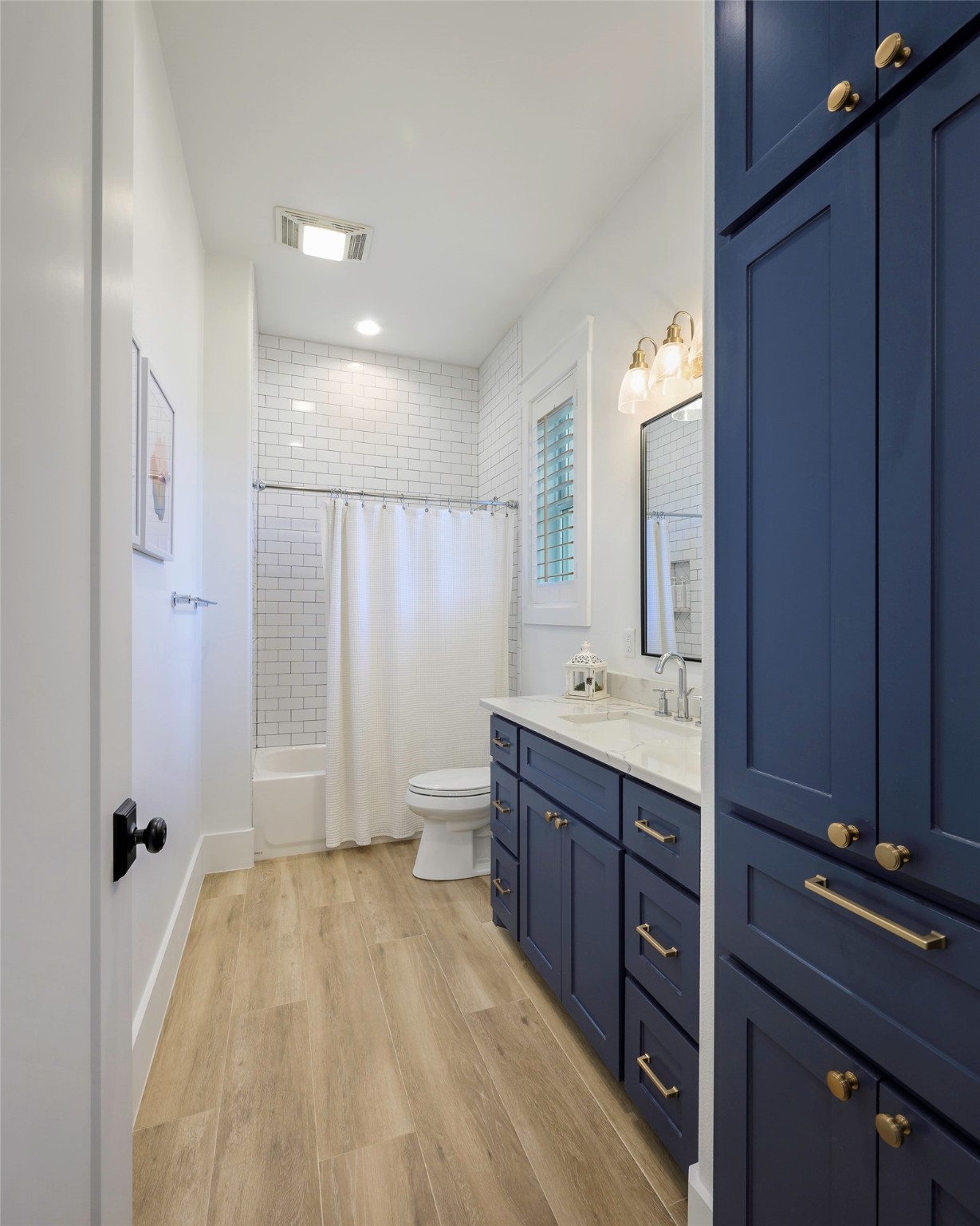 36 Mirror Lakes Court