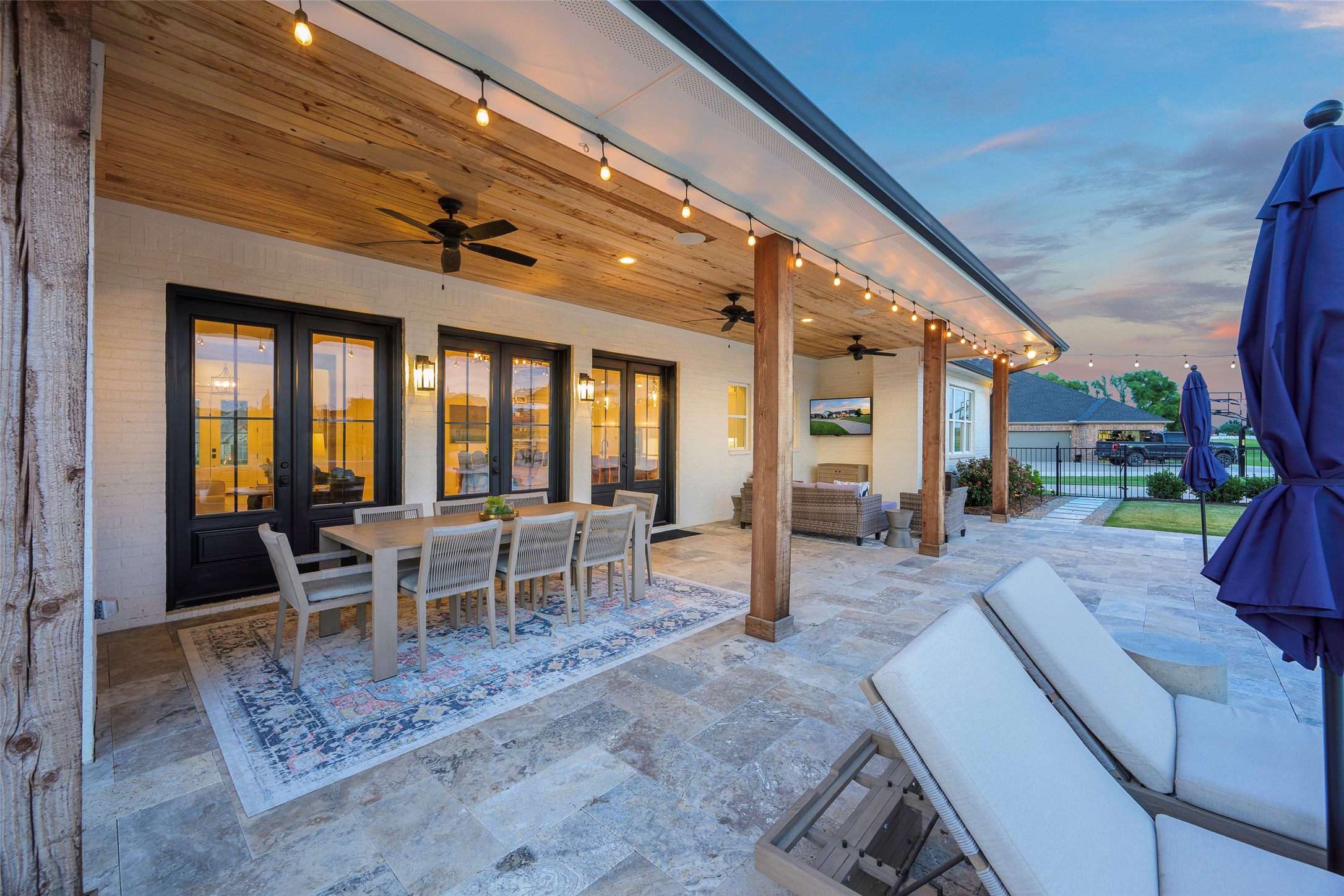 36 Mirror Lakes Court