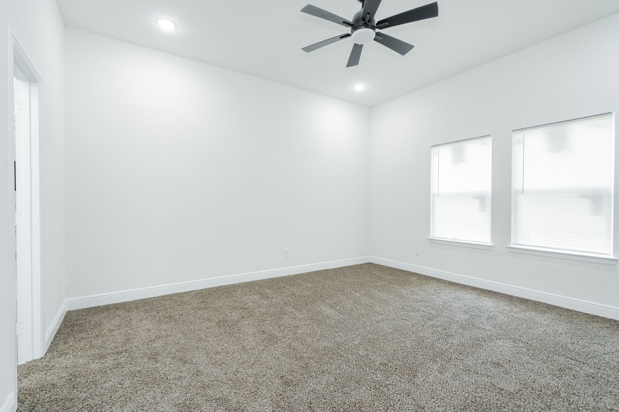 4507 Metropolitan Avenue