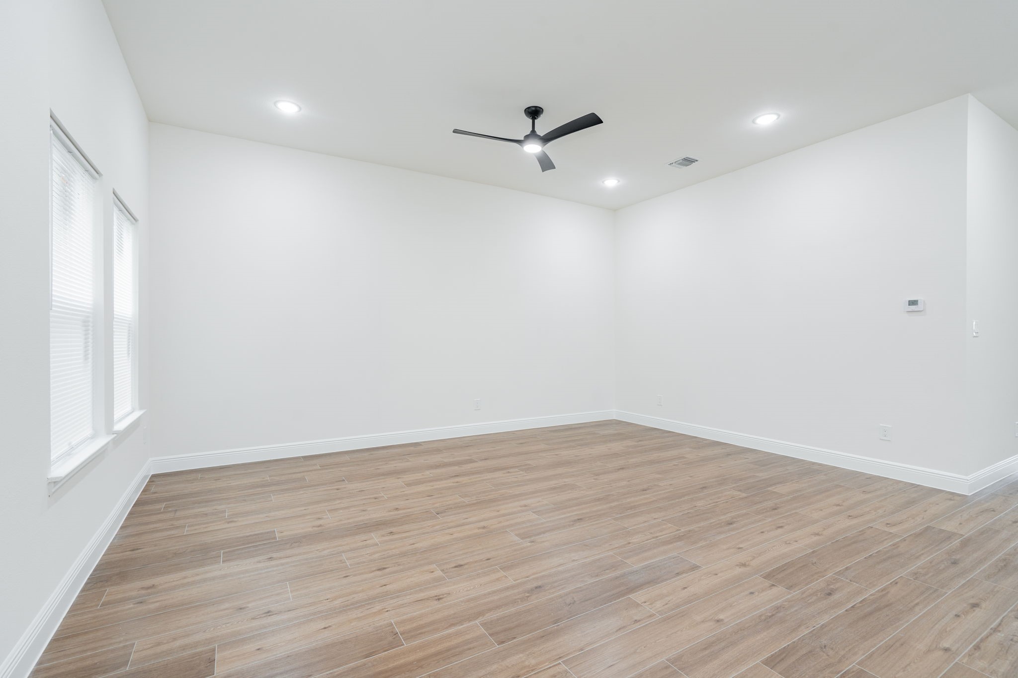 4507 Metropolitan Avenue