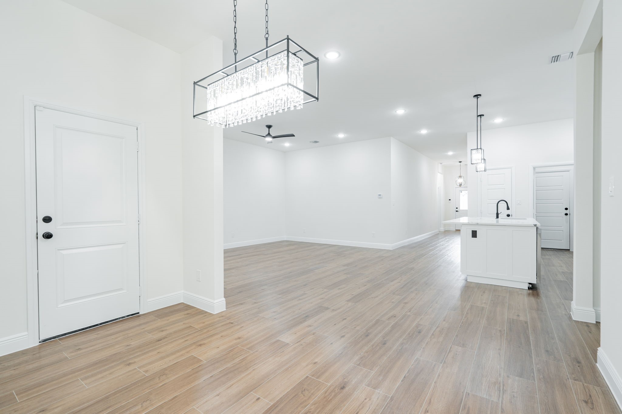 4507 Metropolitan Avenue