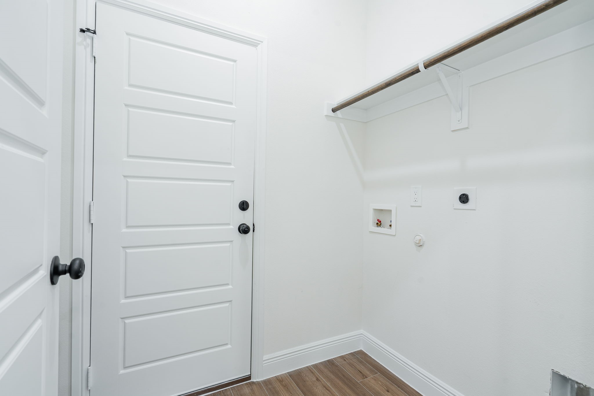 4507 Metropolitan Avenue